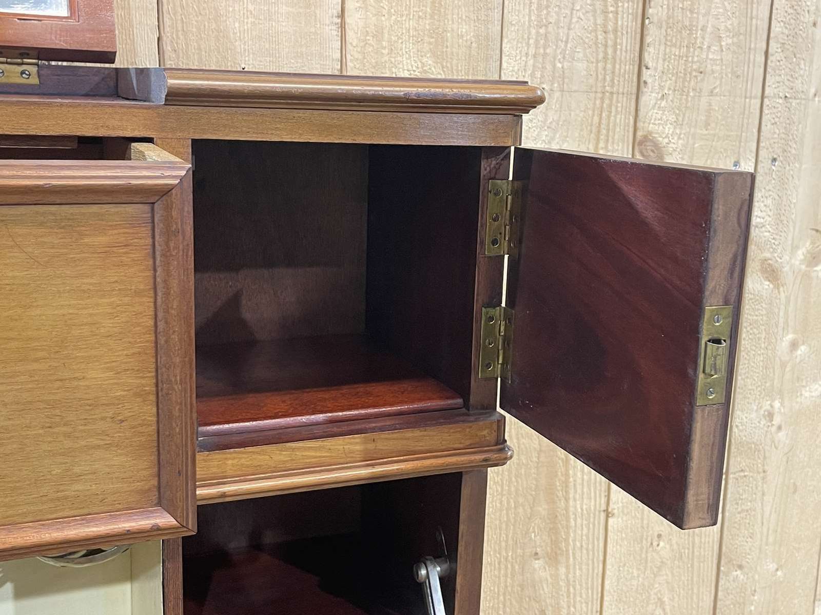 1930s Mahogany Boat Cabin Furniture photo vinterior