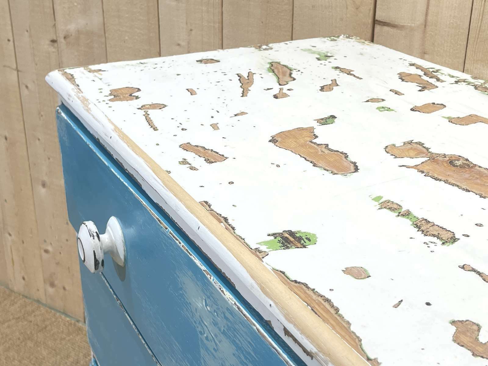 Victorian 19th Century Chest Of Drawers In Painted Fir photo vinterior