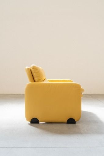 3 Seater Sofa And Two Armchairs In Vintage 1970 Yellow Leather, In The Style Of Ammainnati And Vitelli For Brunati photo Furniture
