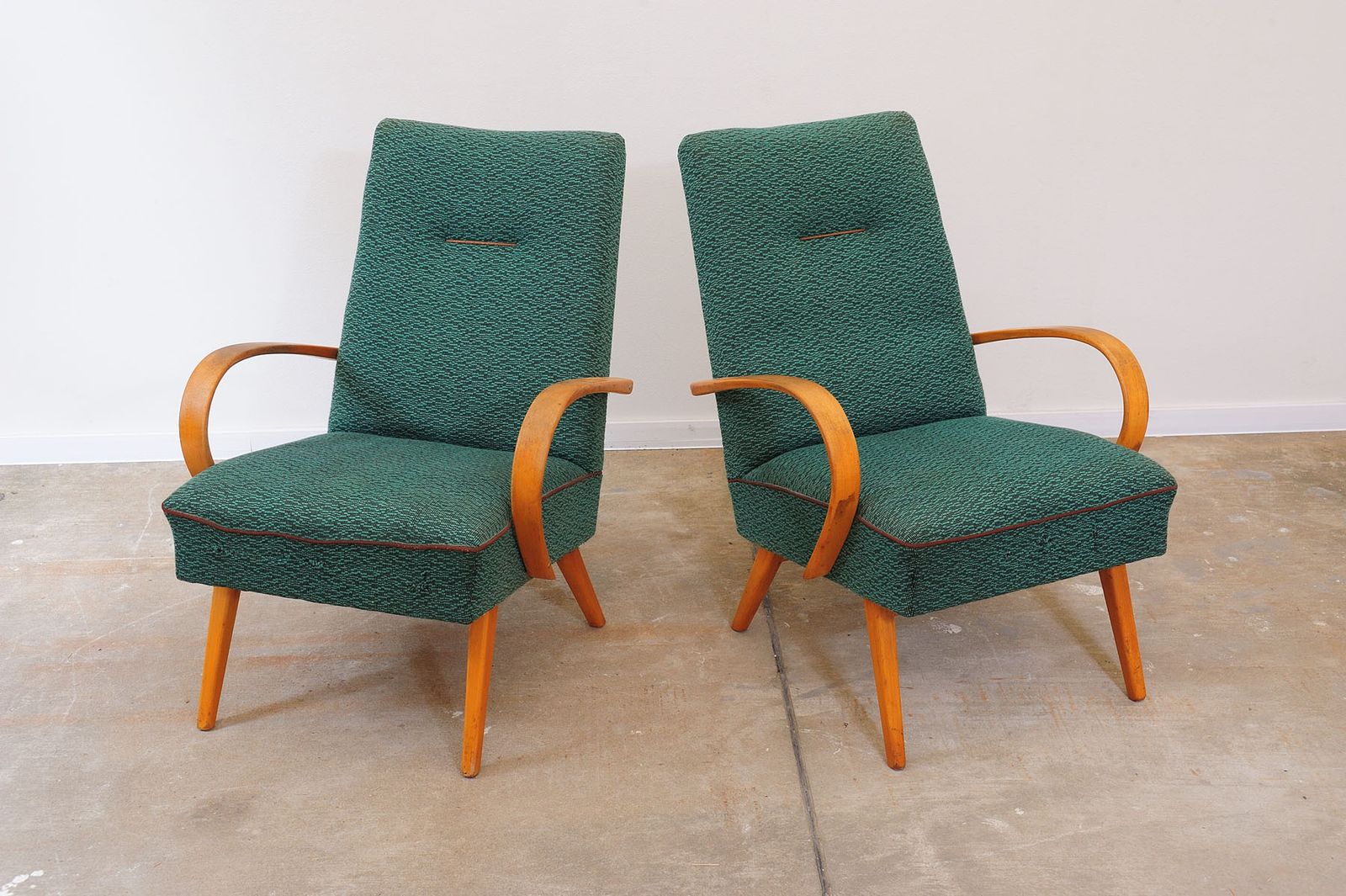 photo furniture Pair Of Midcentury Bentwood Armchairs By Jaroslav šmídek, 1960´S