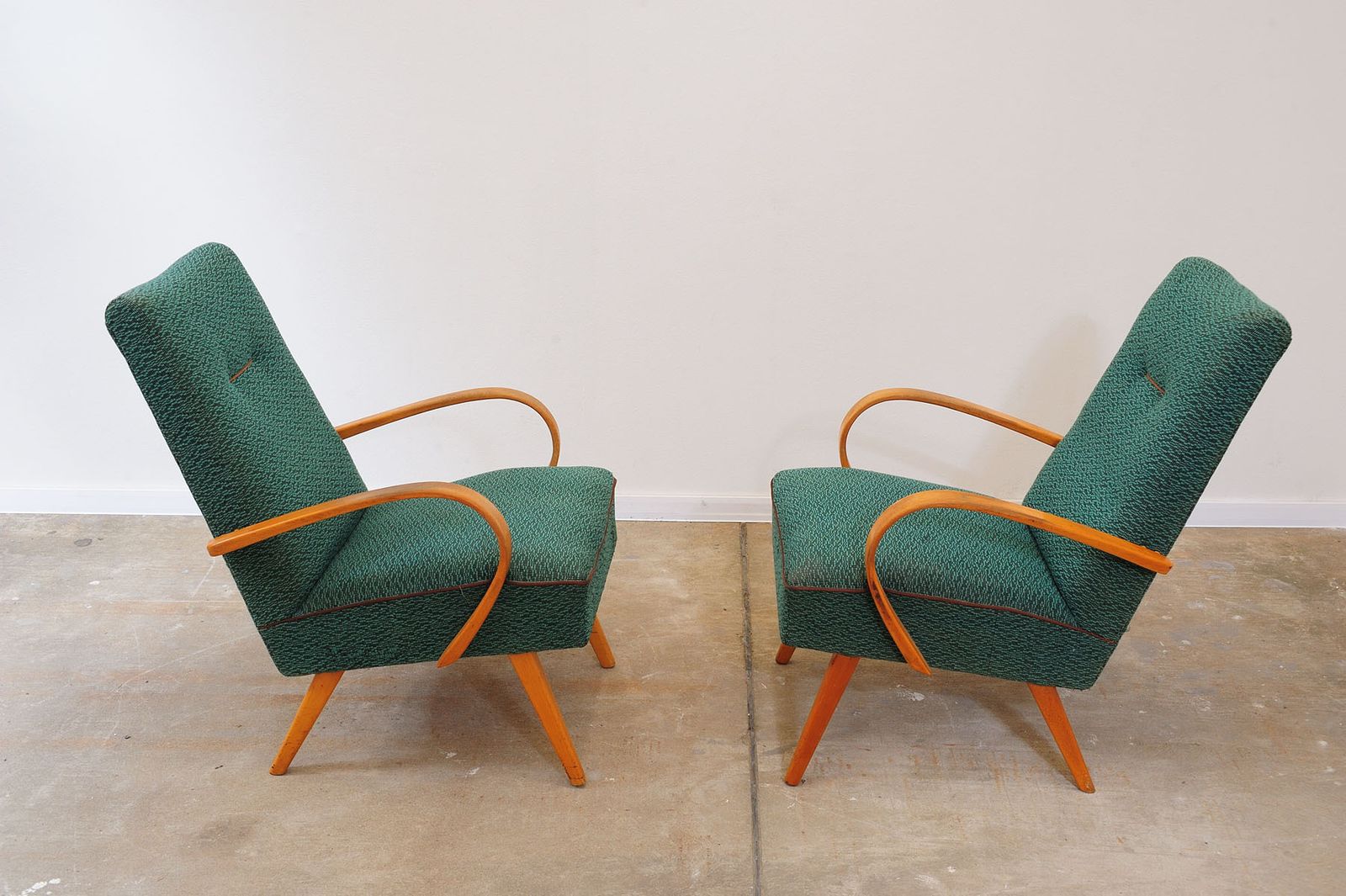photo vintage Pair Of Midcentury Bentwood Armchairs By Jaroslav šmídek, 1960´S