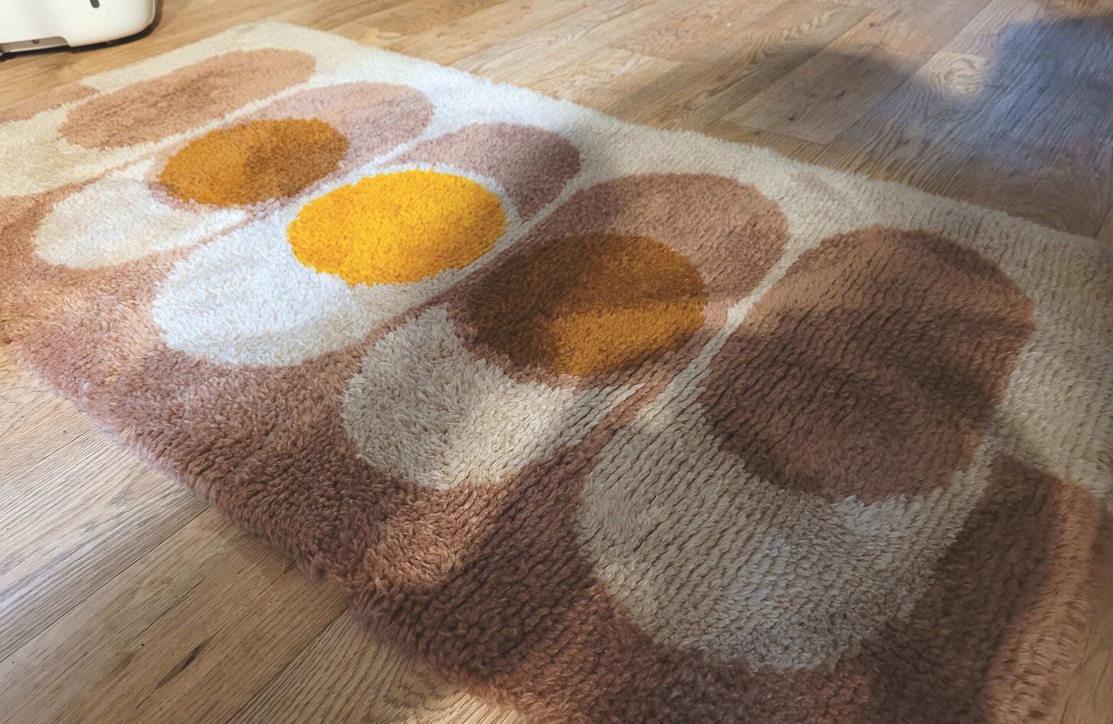 Vintage Mid Century Rug / 1960's Rug / Mid Century Modern Rug / Retro Rug photo furniture