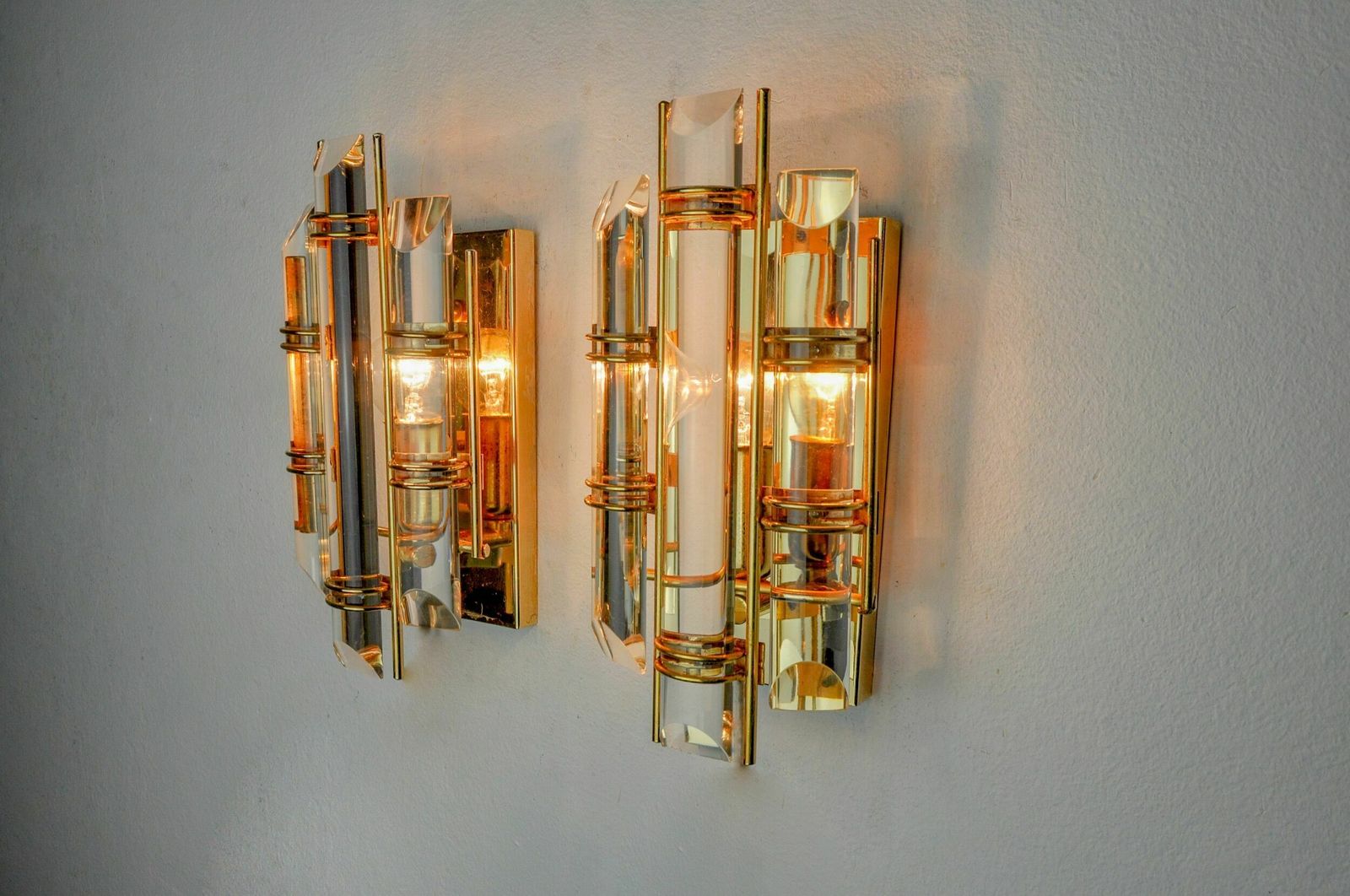 Pair Of Venini Sconces, Half Moon Glass, Murano, Italy 1970 photo vinterior