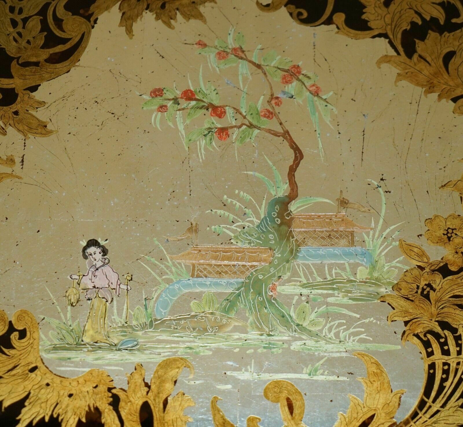 photo vintage Antique Circa 1920 Chinese Chinoiserie Hand Painted Occasional Centre Table