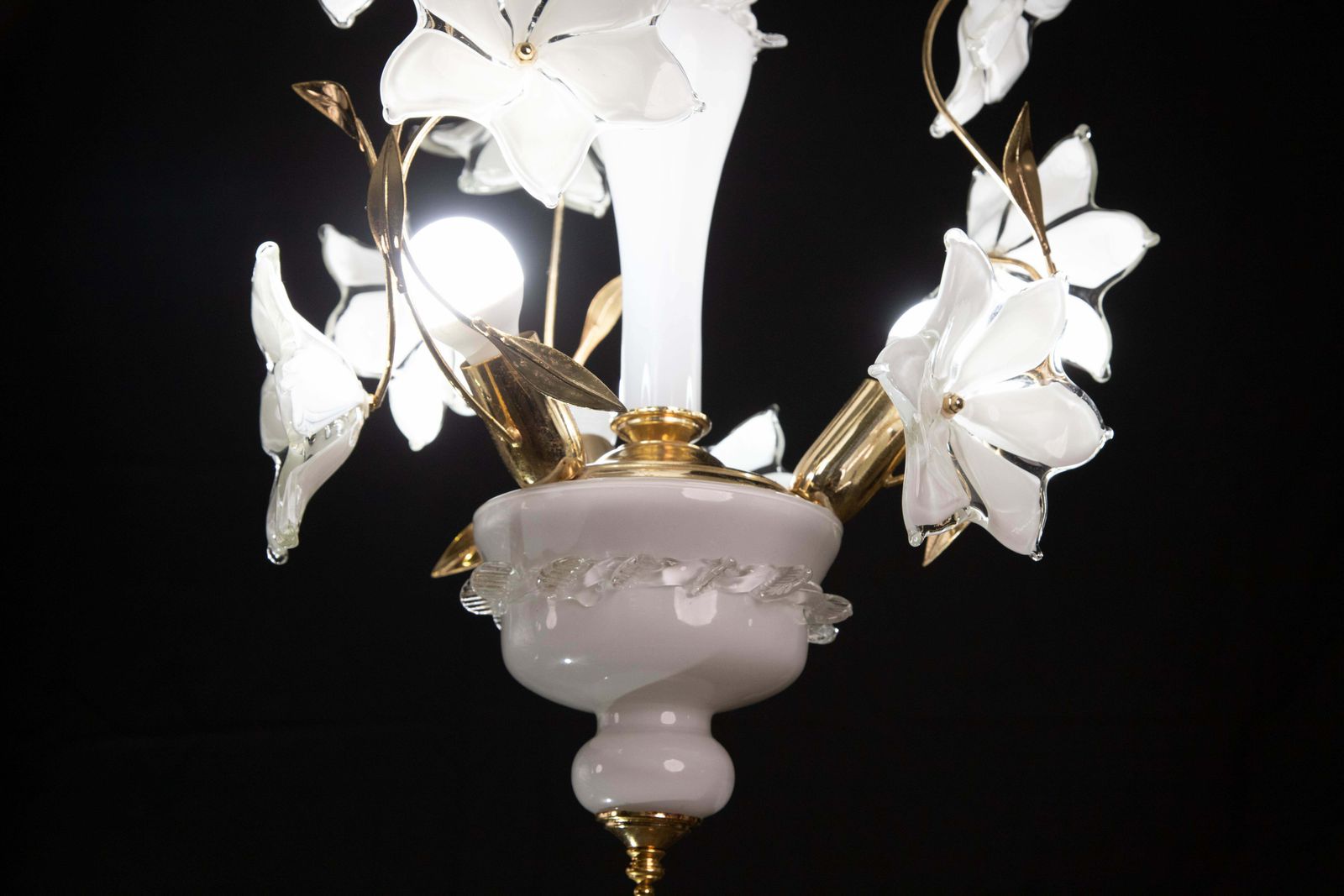 Murano Vintage Chandelier White Flowers, 1970s photo 1053.0