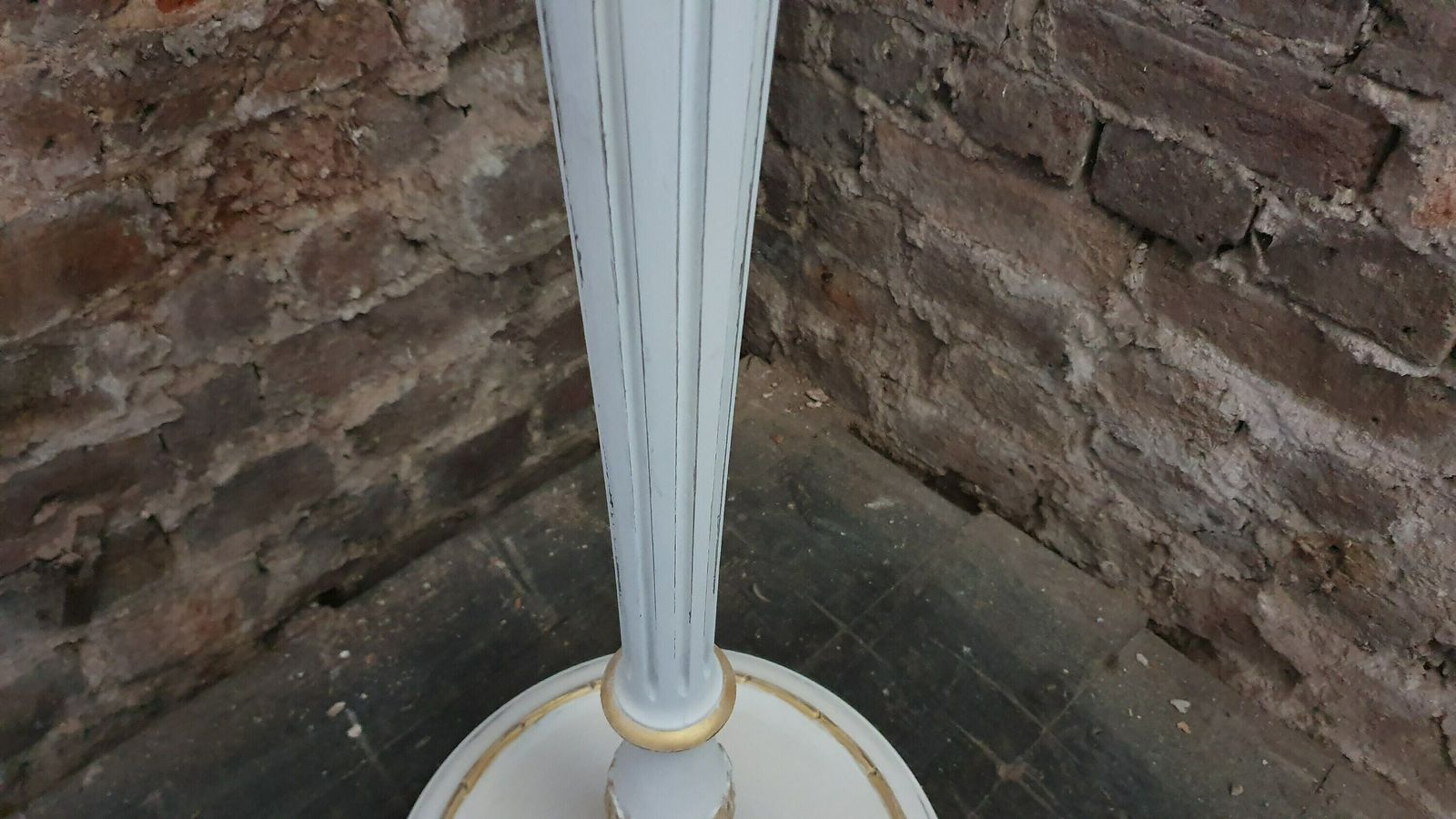 Vintage Painted Shabby Chic Standard Lamp In Annie Sloan Cream And Gold Acrylic photo 195.0