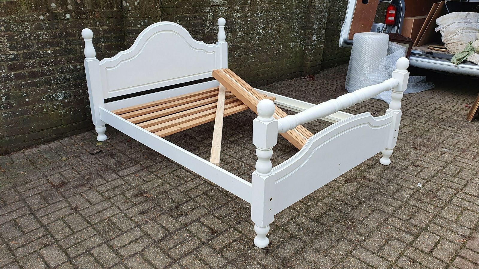 Splendid Hand Painted 4 Ft 6 Double Bed Frame In Farrow And Ball. With Slats. photo for sale