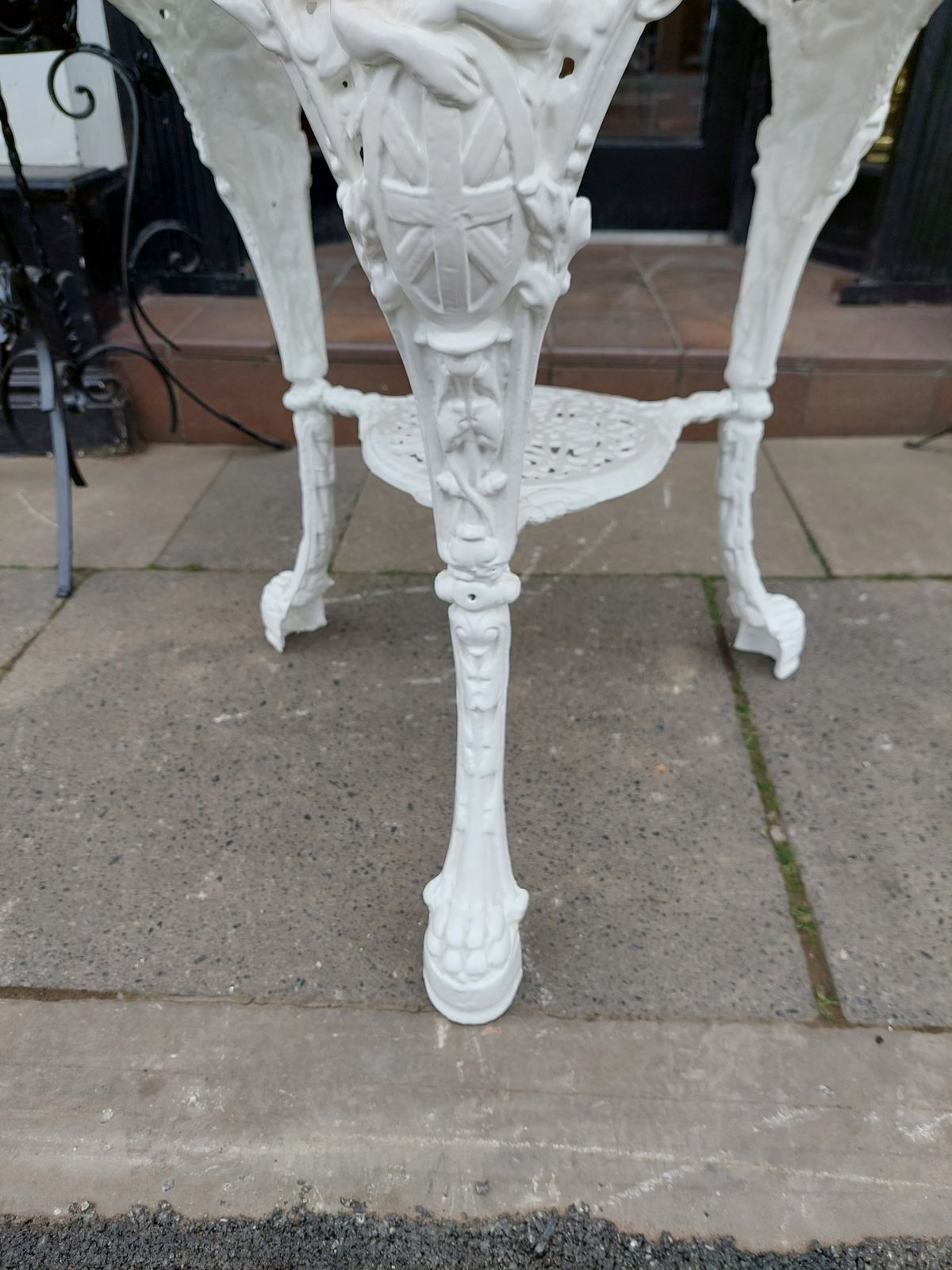Victorian Painted Cast Iron Circular Garden Table photo vintage