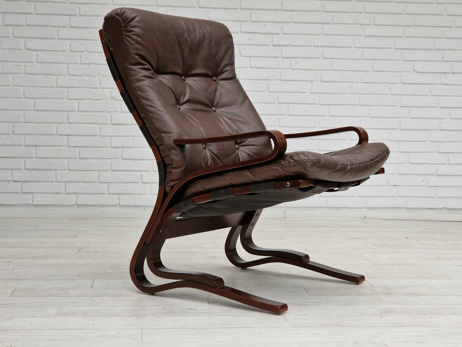 Jaren 1970, Noors Design. Loungestoel Model "Kengu" Van Else En Nordahl Solheim Voor Rybo Rykken.