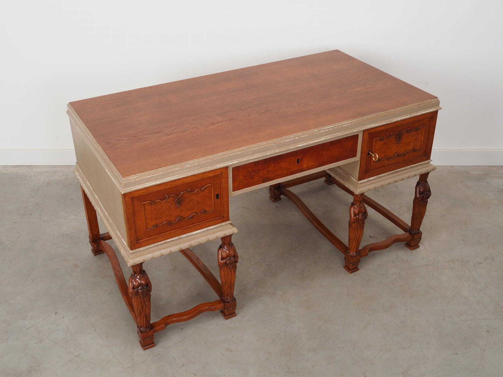 Oak Desk, Danish Design, 1950s, Production: Denmark photo vintage