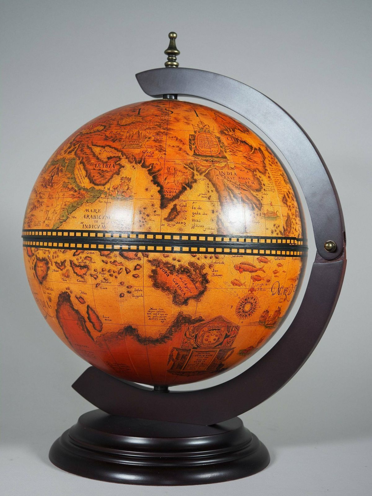 Wooden Barglobe For Drinks And Alcohols, Trolley In Shape Of Terrestrial Globe, Home Or Office Furniture photo for sale