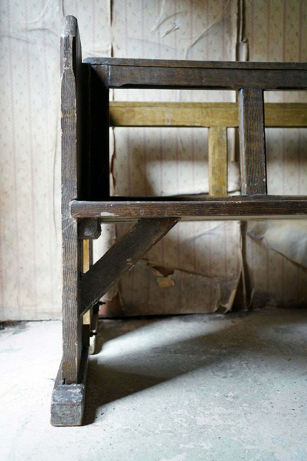 A Large Pair Of Victorian Comb Decorated Painted Pine Church Pews C.1870 photo 1600.0