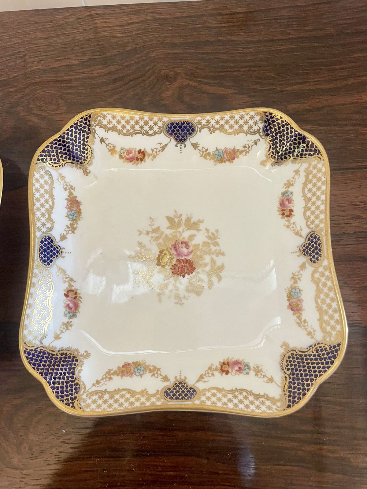 Superb Quality Pair Of Antique Early 20th Century Hand Painted Wedgwood Shaped Dishes photo vintage