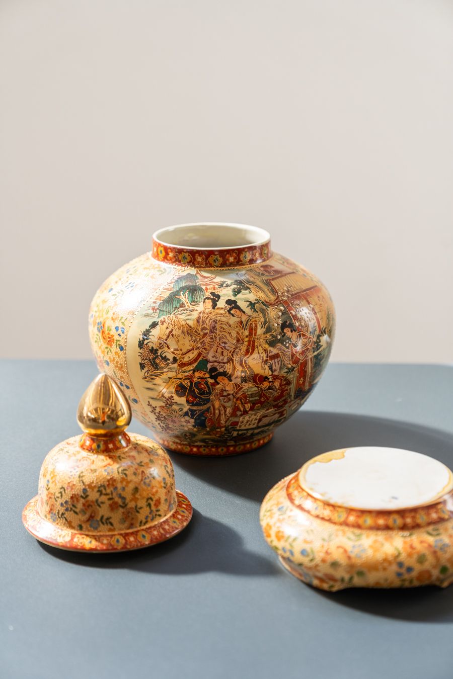 photo buy Hand Decorated Chinese Royal Satsuma Ceramic Vases, 1960s
