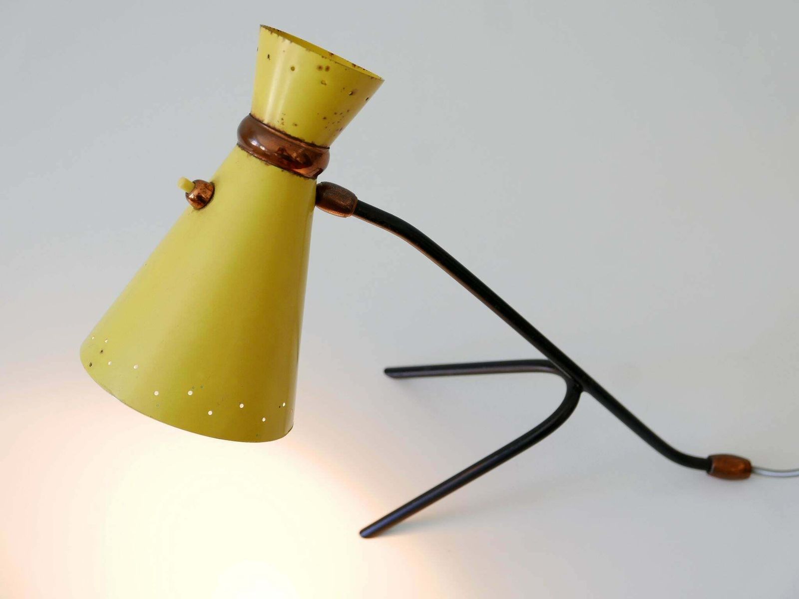 Rare And Lovely Mid Century Modern Diabolo Table Lamp Desk Light Italy 1960s photo for sale