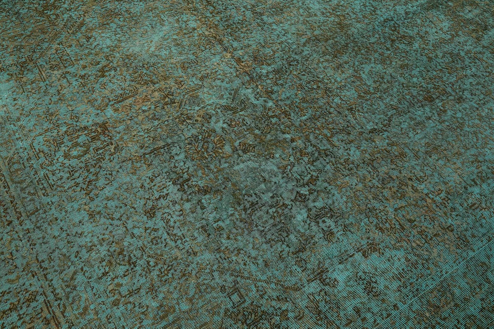photo furniture Handmade Turquoise Over Dyed Large Area Rug ( 319 X 232 Cm )
