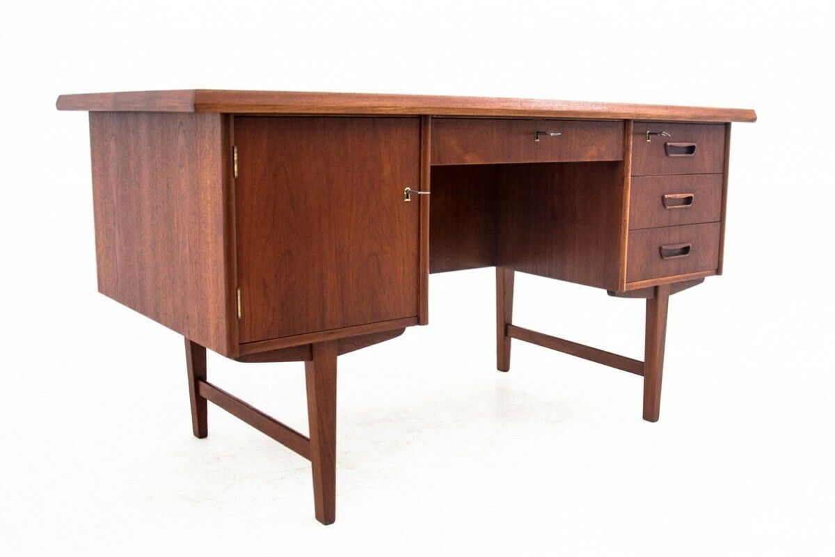 Desk, Denmark, 1960s. After Restoration. photo Furniture