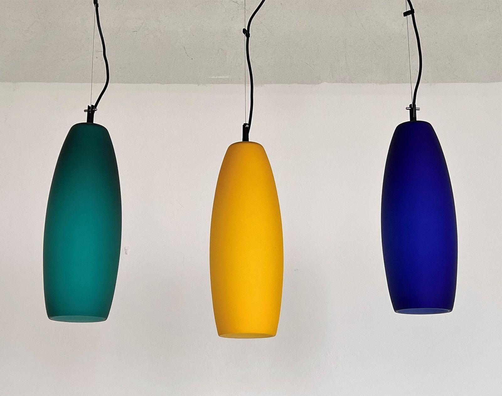 Italian Murano Frosted Glass Pendant Set Of 3 By De Majo Murano, 1970s photo vinterior