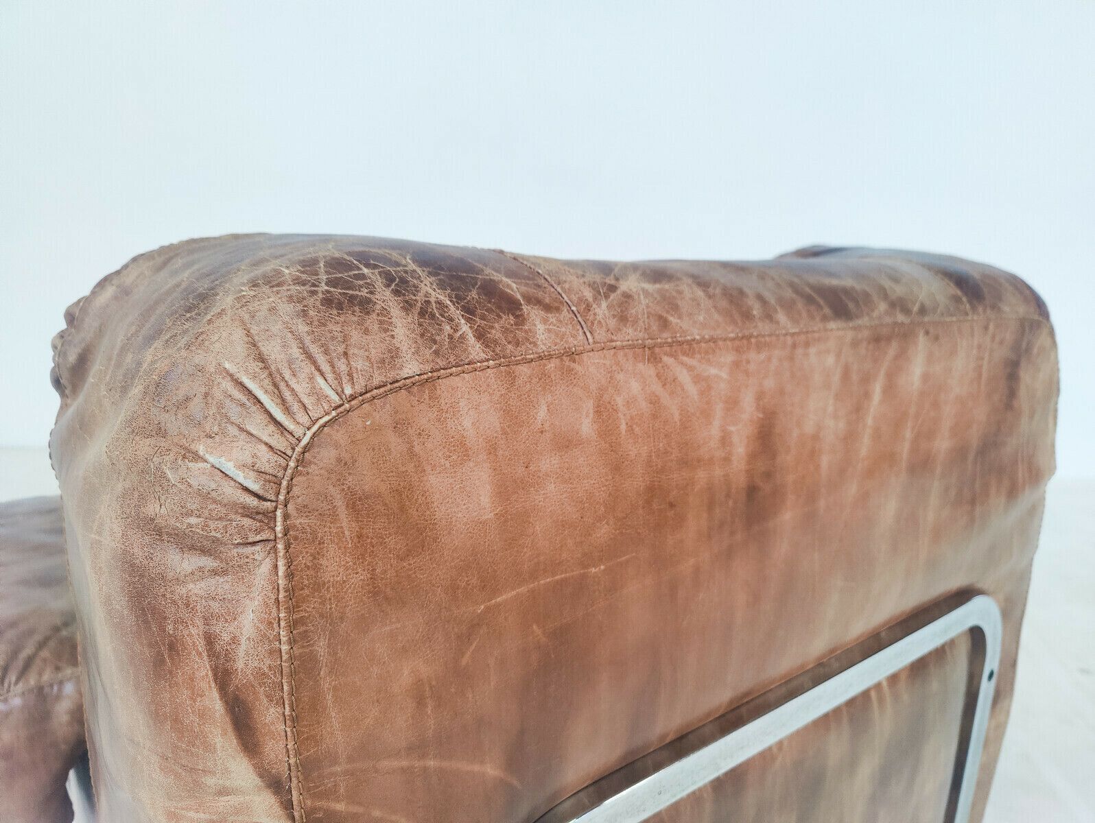 Pair Of Mid Century Modern Leather & Chrome Armchairs photo vinterior
