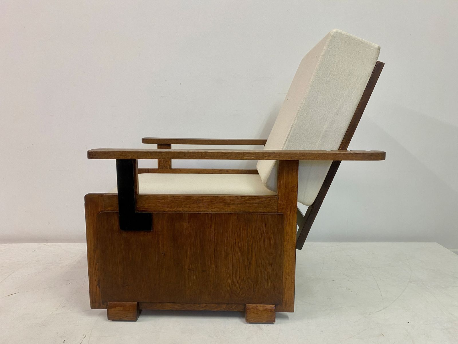 photo vintage 1930s Dutch Amsterdam School Armchair