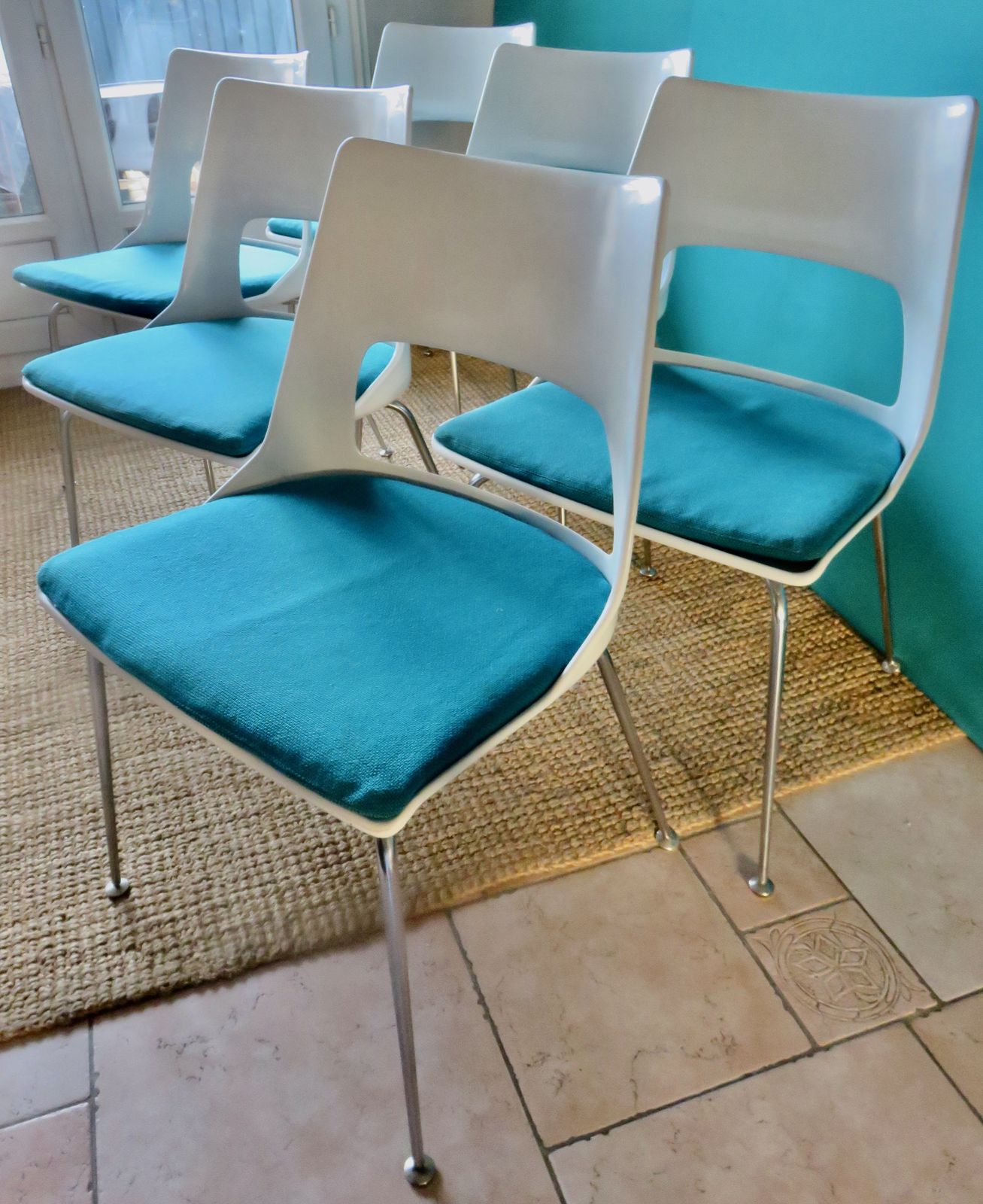 6 White Chairs With Turquoise Slab By Kay Korving. Denmark 1975