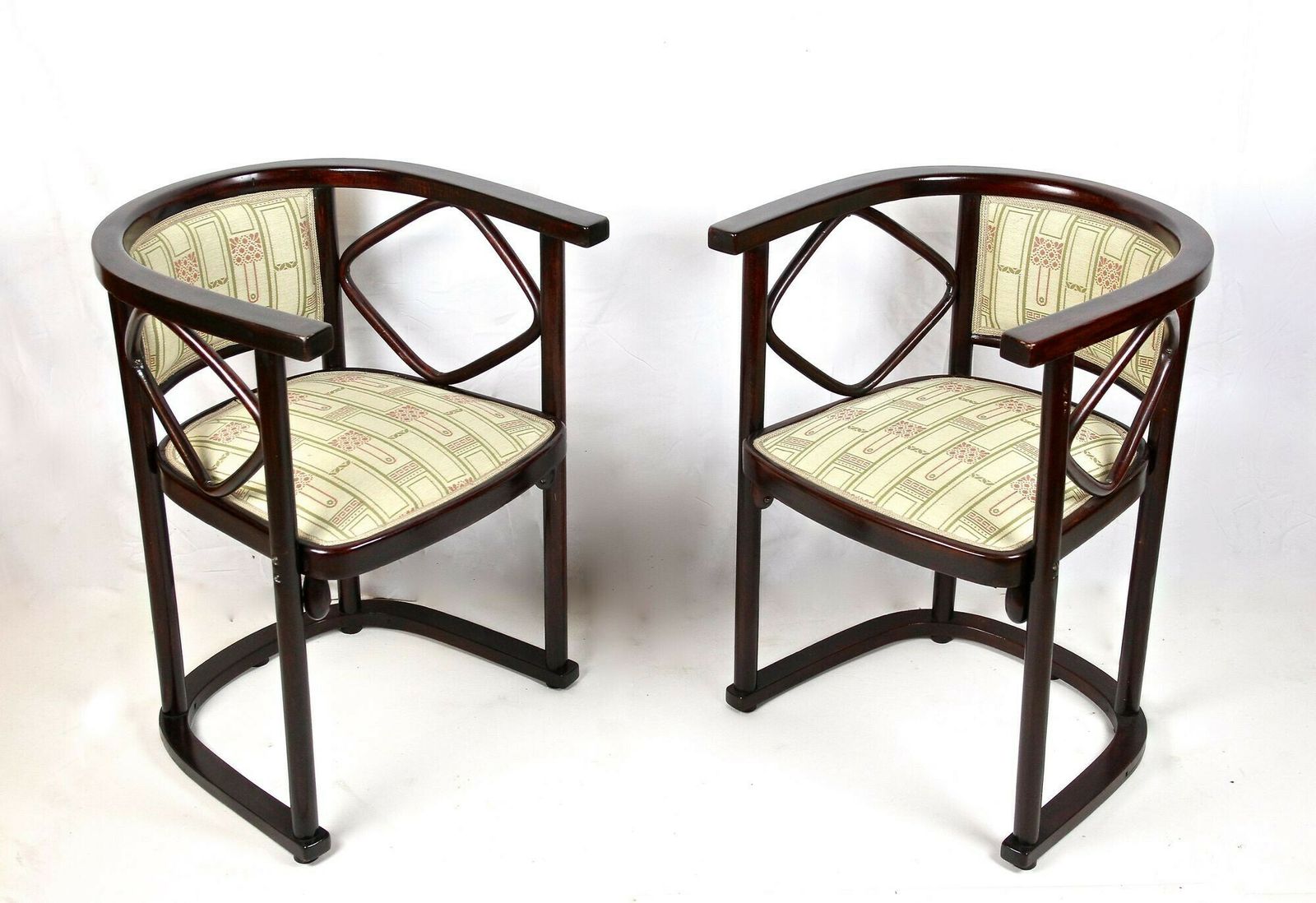 photo furniture Art Nouveau Thonet Bentwood Salon Suite By Josef Hoffmann, Austria Ca. 1905