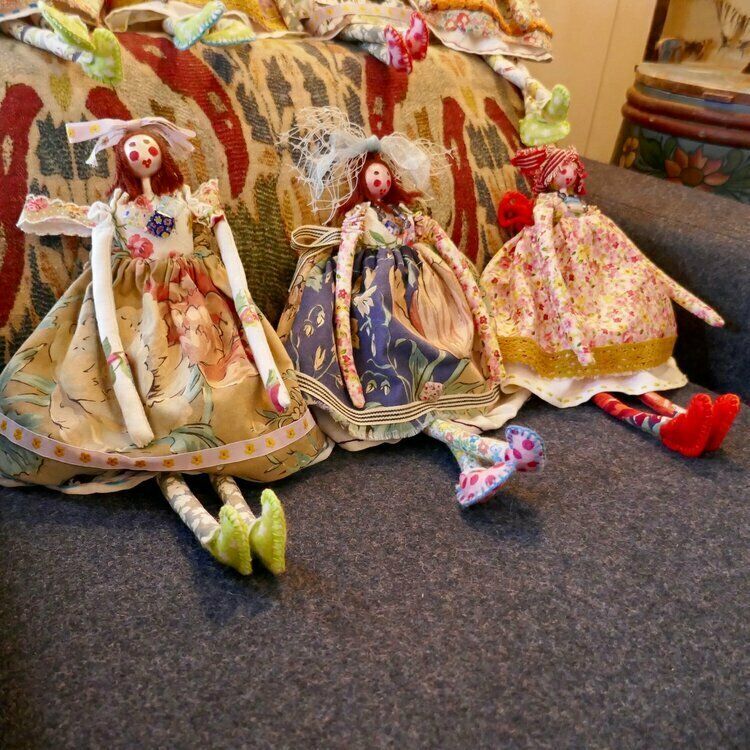 Hand Made Vintage Fabric Doll Fleur photo vinterior