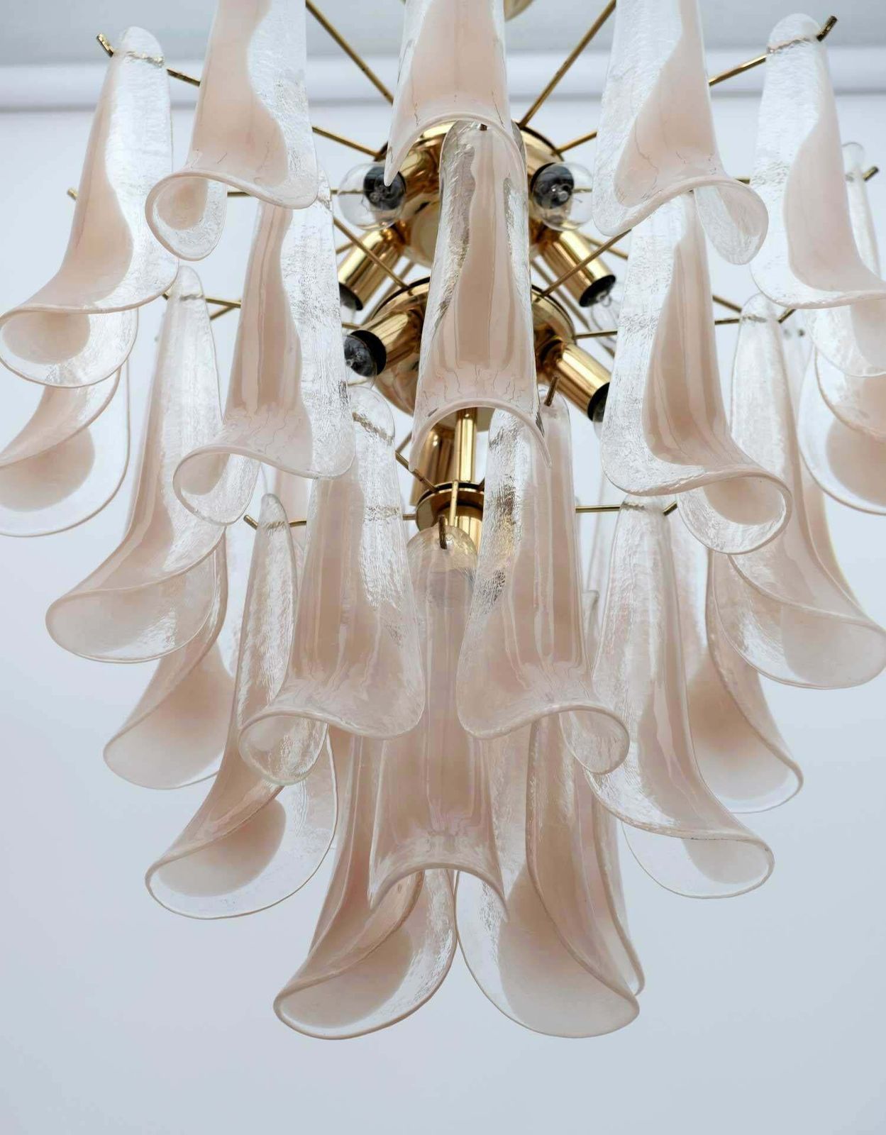 Mazzega Mid Century Modern Italian Petals Murano Glass Chandelier, 1970s photo Lighting