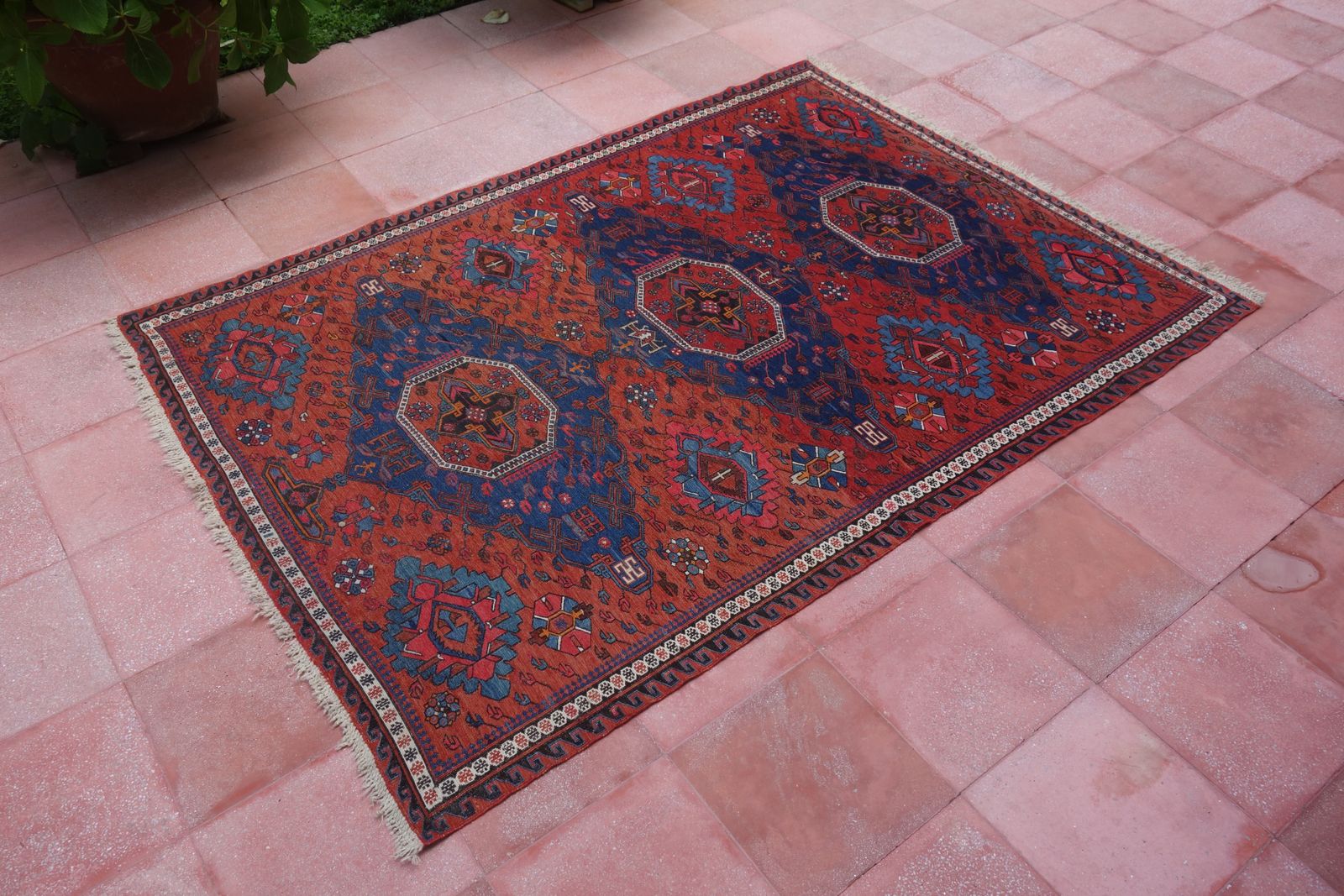 Great Britain With Deliveries Duties Paid | Antique Caucasiana Kuba Soumak Rug Carpet | 201 Cm X 141 Cm | 6'59'' X 4'62'' photo for sale