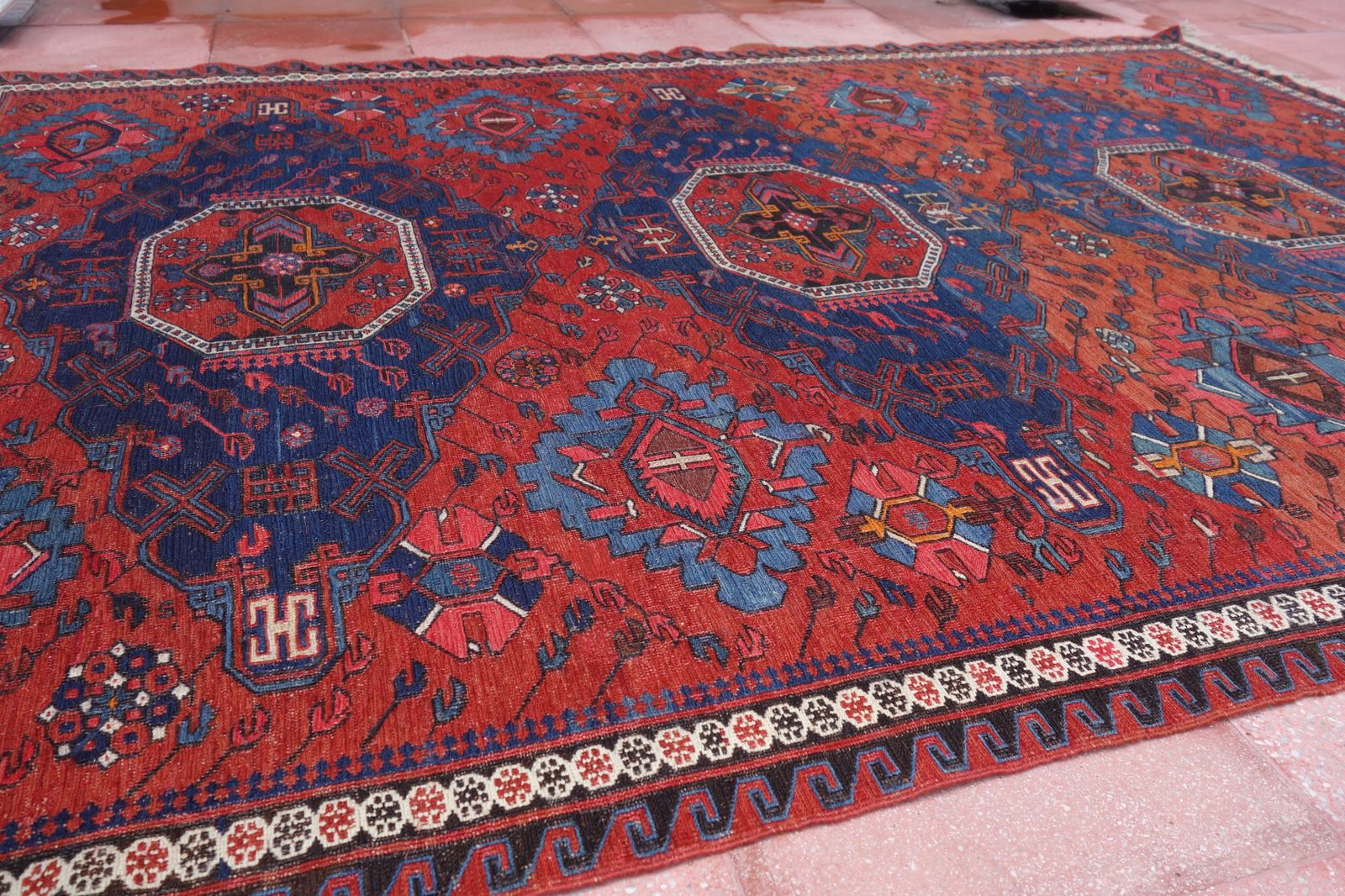 Great Britain With Deliveries Duties Paid | Antique Caucasiana Kuba Soumak Rug Carpet | 201 Cm X 141 Cm | 6'59'' X 4'62''