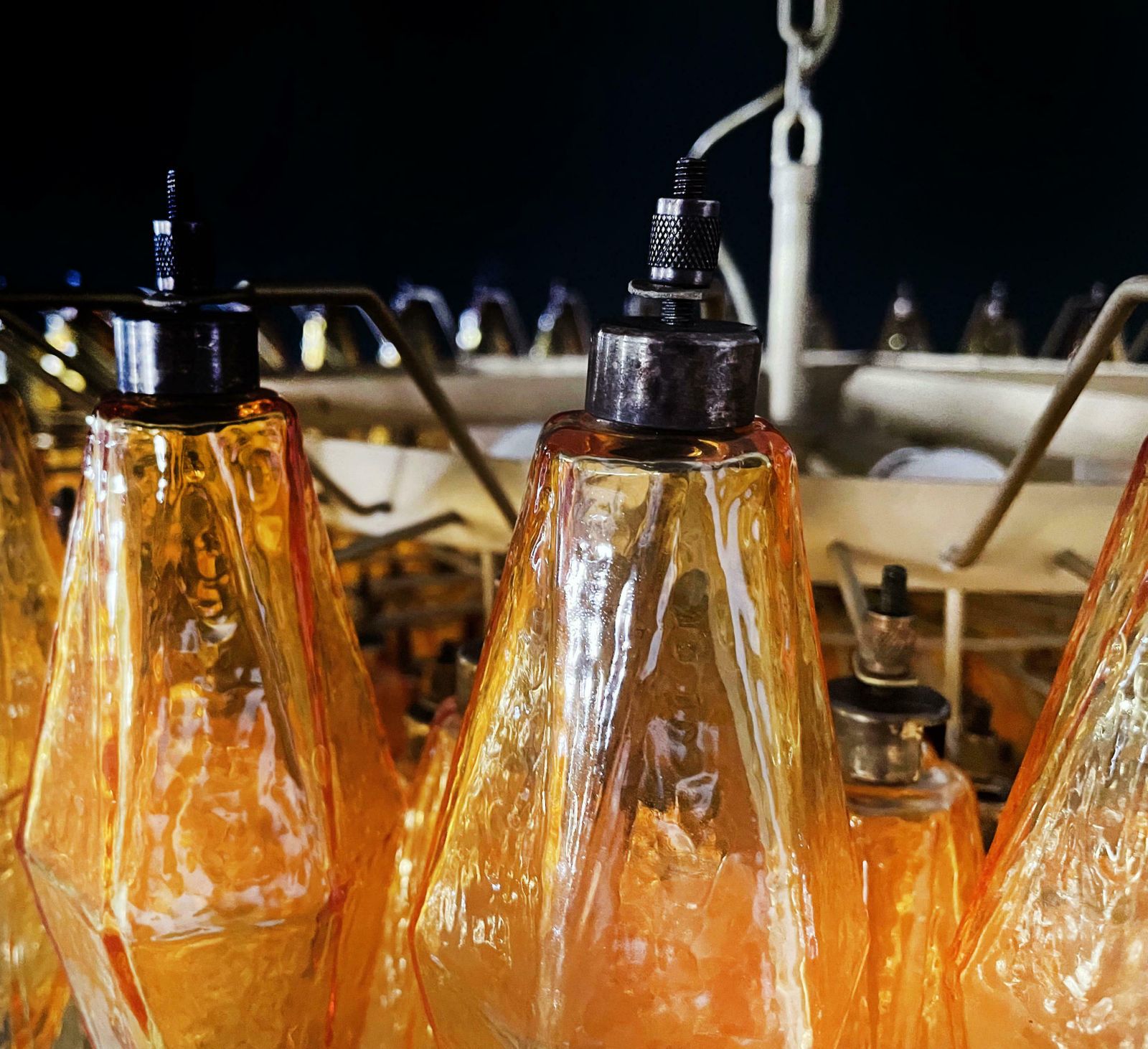 photo furniture Majestic Murano Glass Chandeliers  185 Amber Poliedri