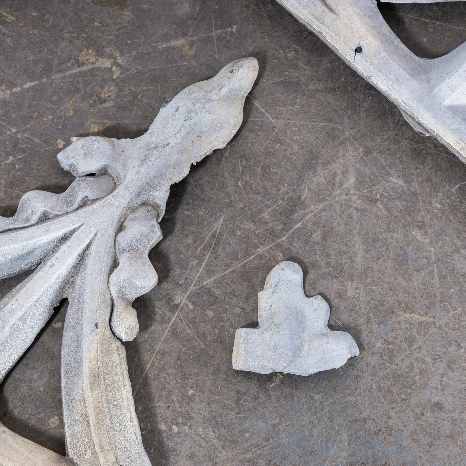 1920’s French Decorative Zinc Roof Edging Panels – Set photo Art