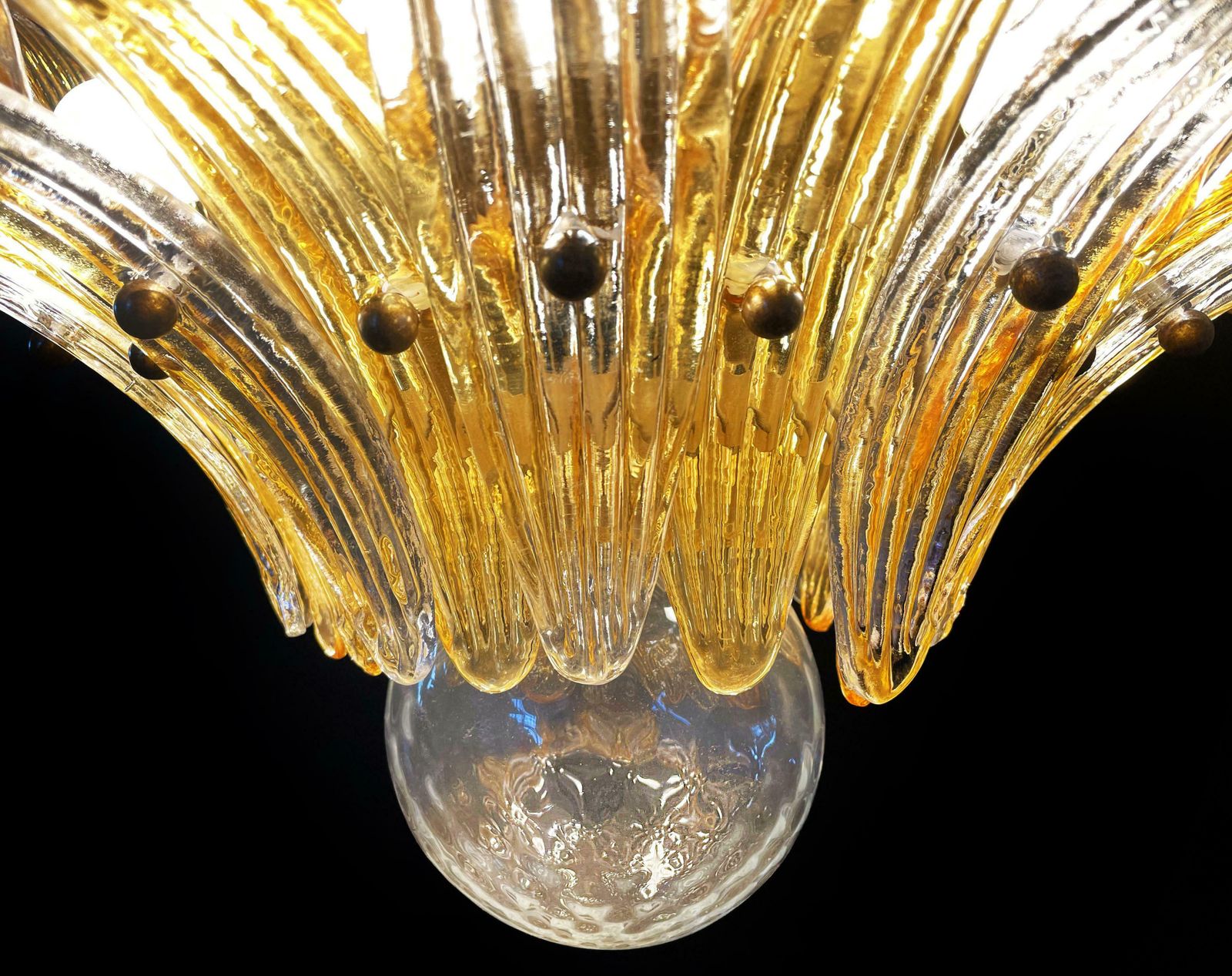 photo vintage Amazing Palmette Ceiling Lights   Four Levels, 163 Amber And Transparent Glasses