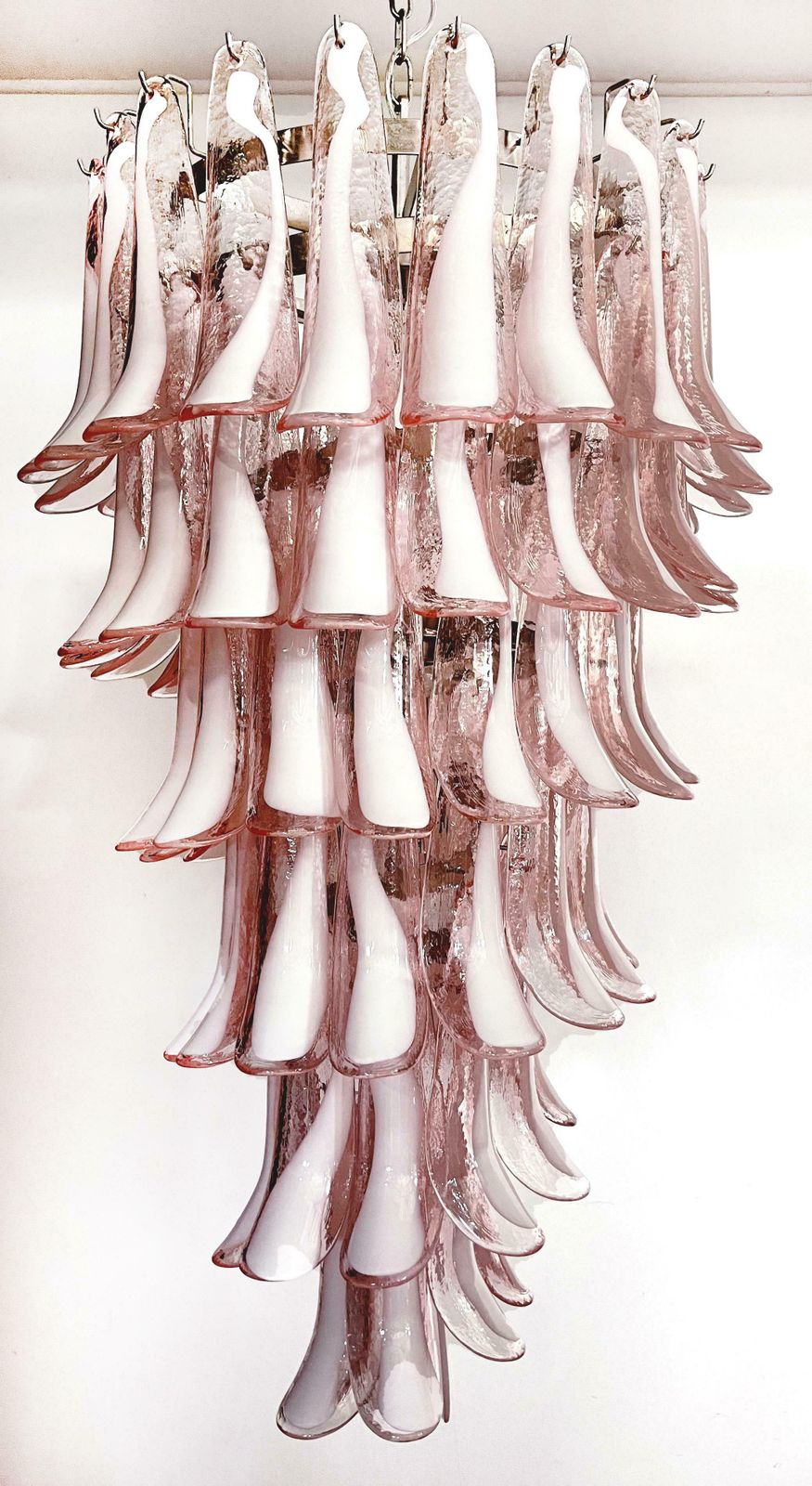Huge Italian Murano Glass Spiral Chandeliers, 83 Pink Glass Petals photo Lighting