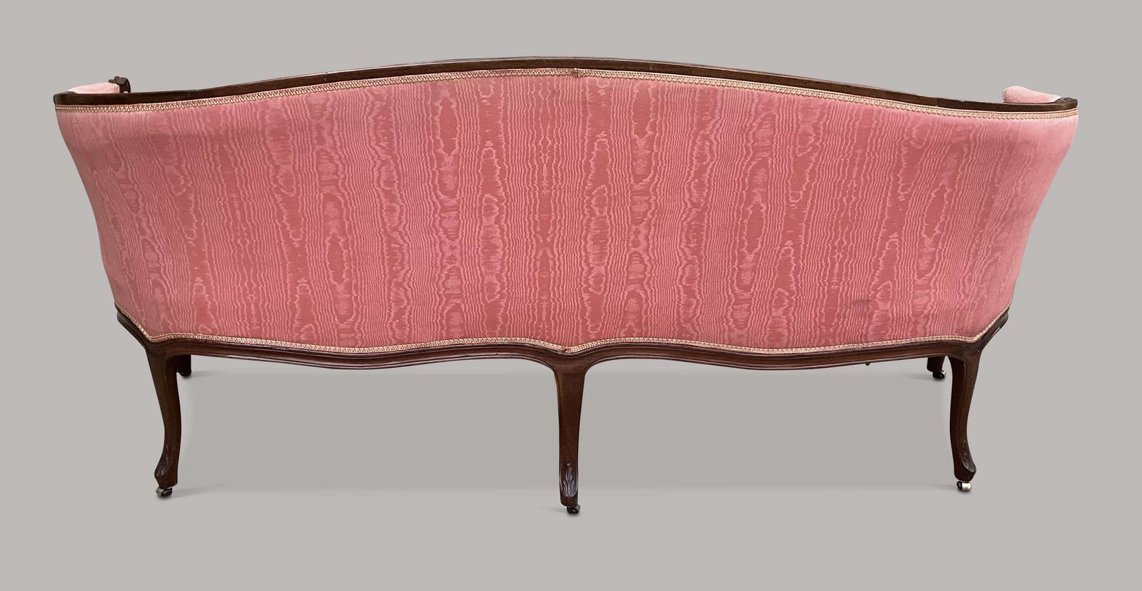 photo furniture Elegant George III Hepplewhite Mahogany Sette / Sofa