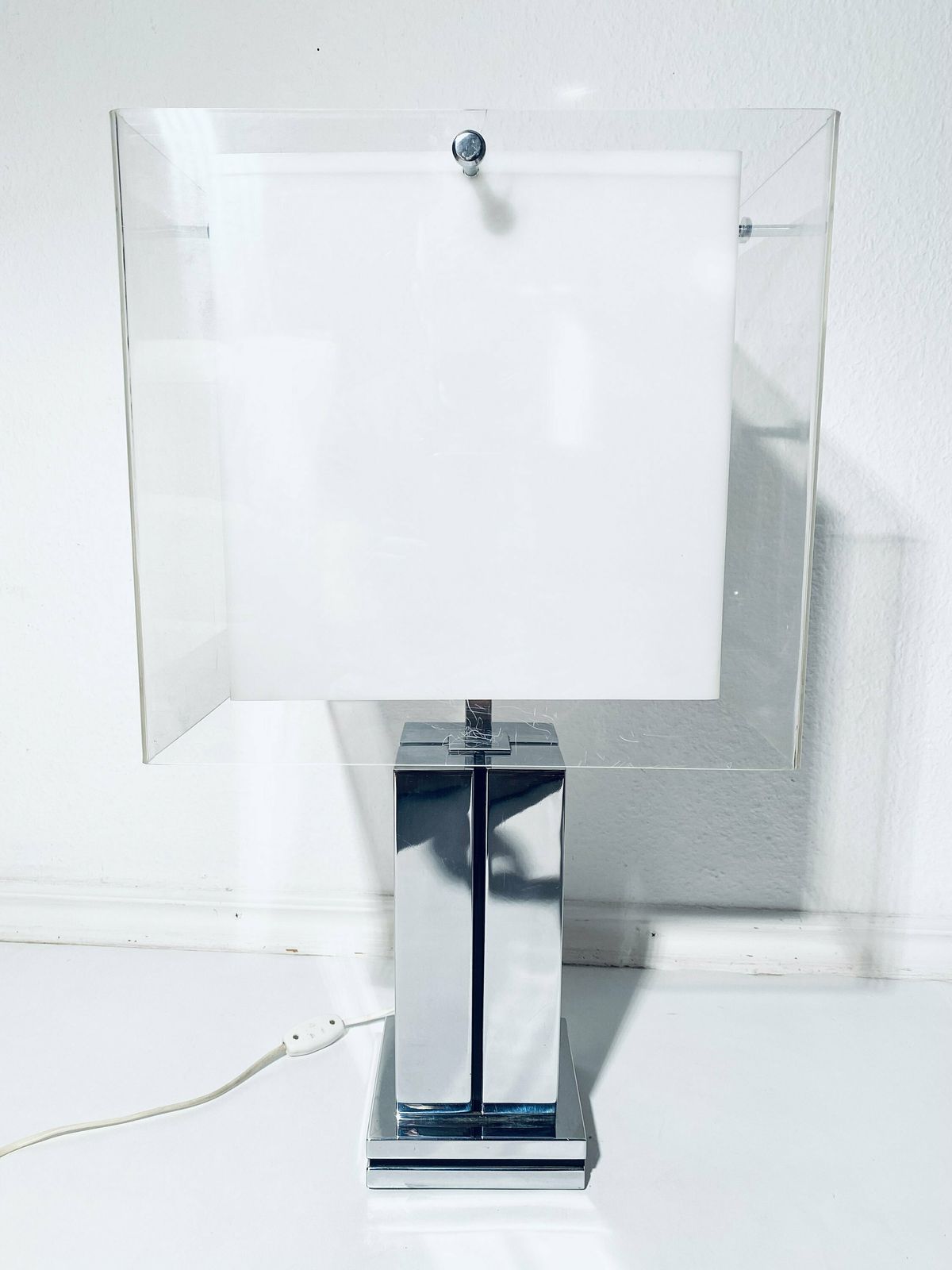 Romeo Rega Large Centrepiece Table Lamp Italy / Chrome Plexiglass Mid Century Vintage Lamp photo for sale