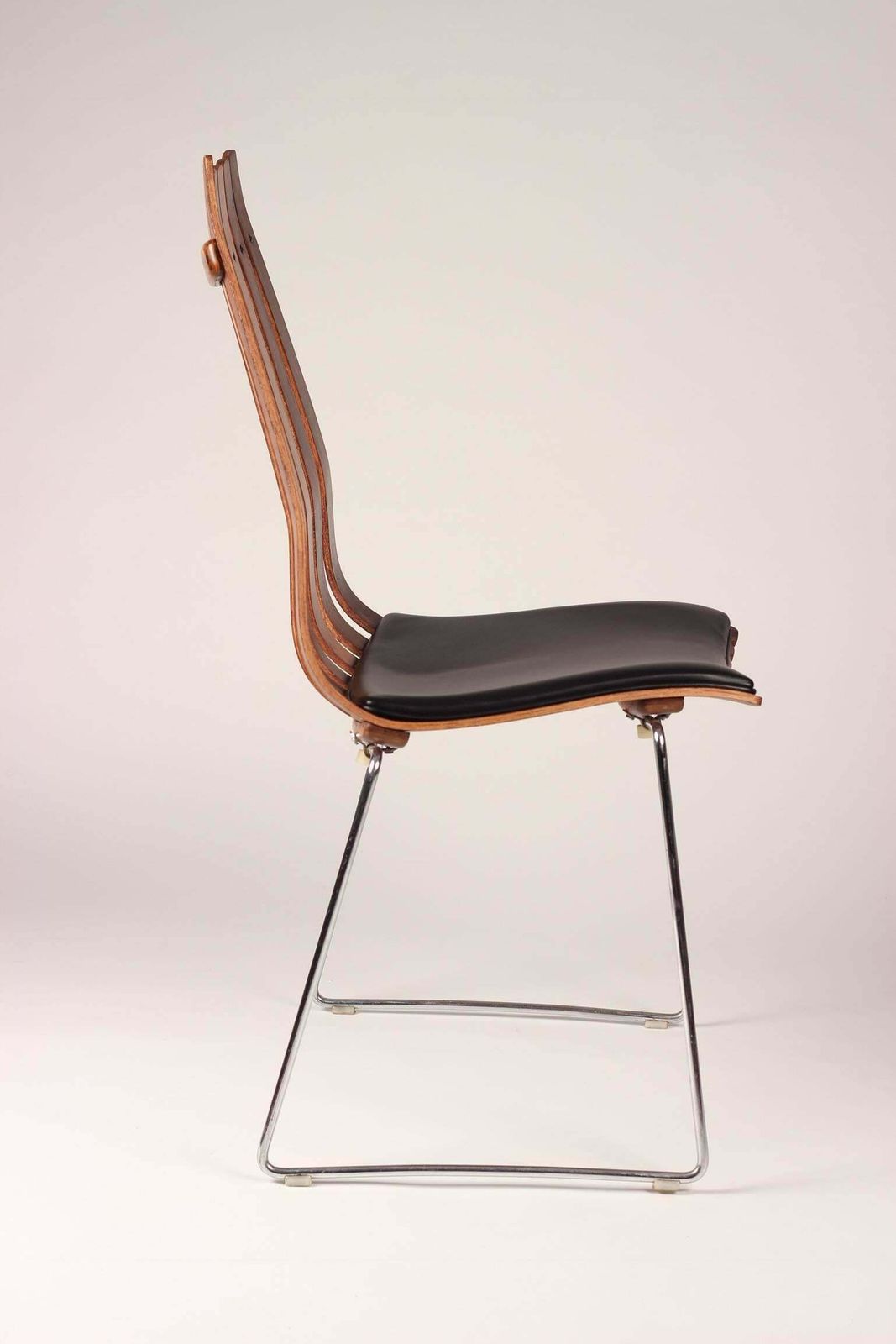 Scandinavian Modern Rosewood Dining Chairs By Hans Brattrud, Set Of Six. photo vinterior