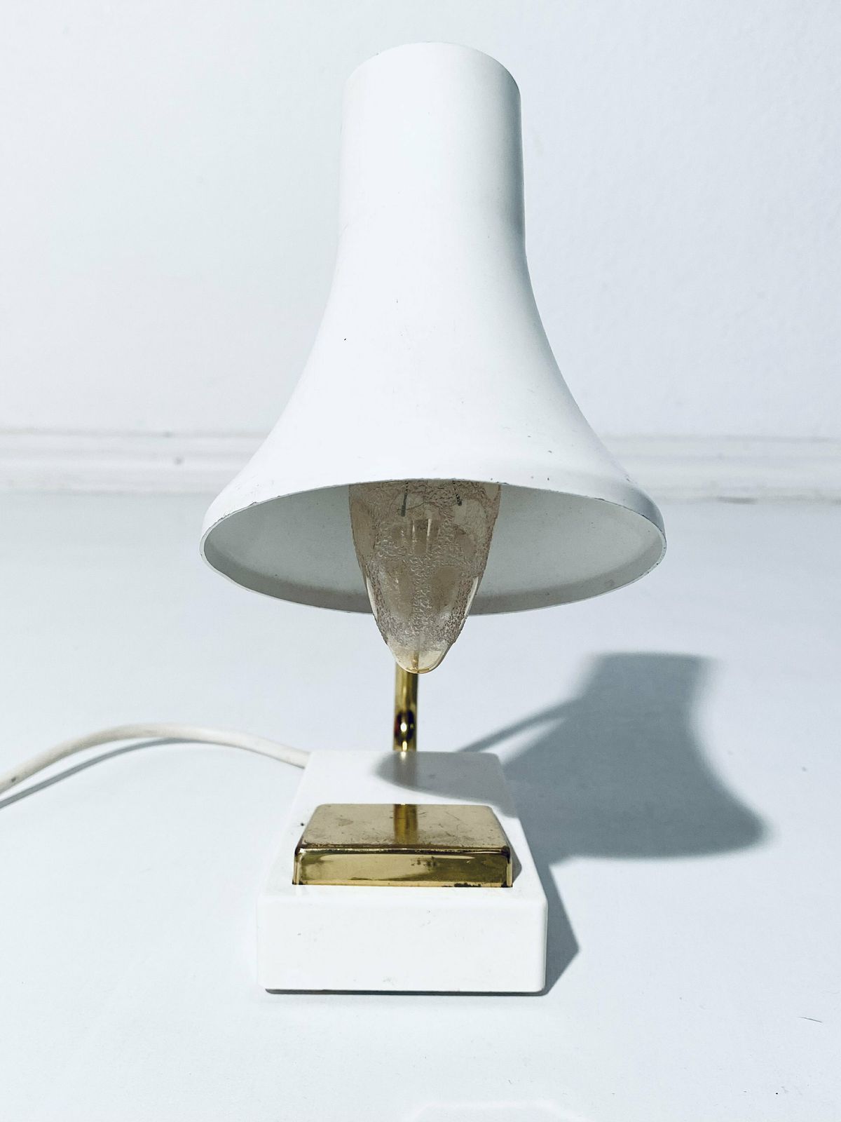 Small Mid Century White Metal Table Lamp / Bedside Lamp / Vintage 1950s Decor photo buy