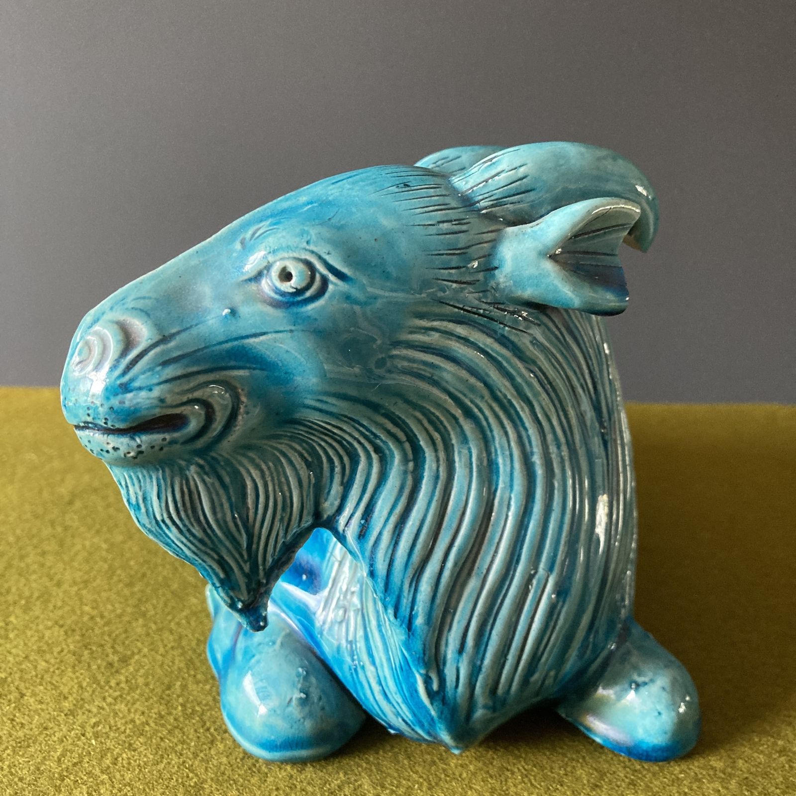 photo vinterior Pair Of Turquoise Glazed Porcelain Goats, Qing Dynasty, Circa 19th Century