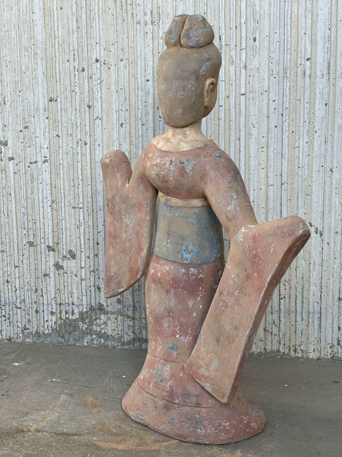 Figurine en terre cuite de style Han, séductrice et danseuse photo furniture