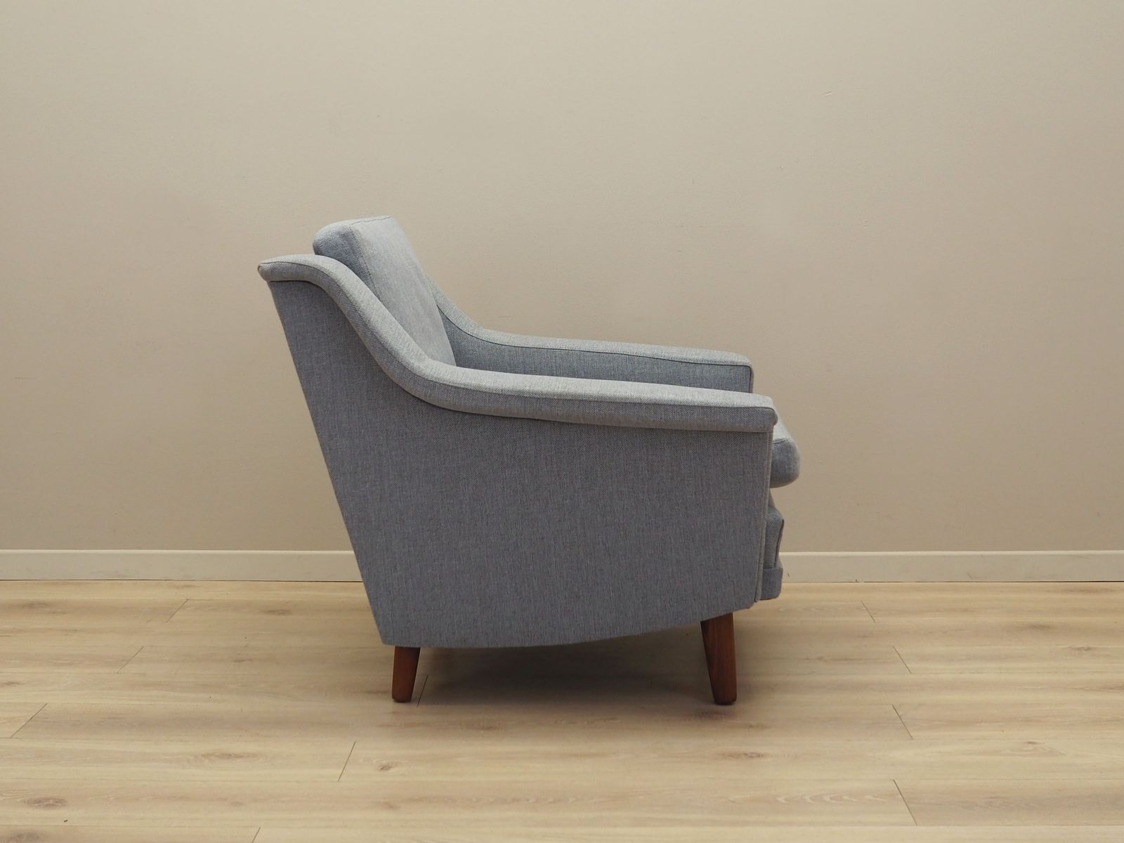 Grijze Fauteuil, Deens Design, Jaren 1960, Productie: Denemarken photo Meubels