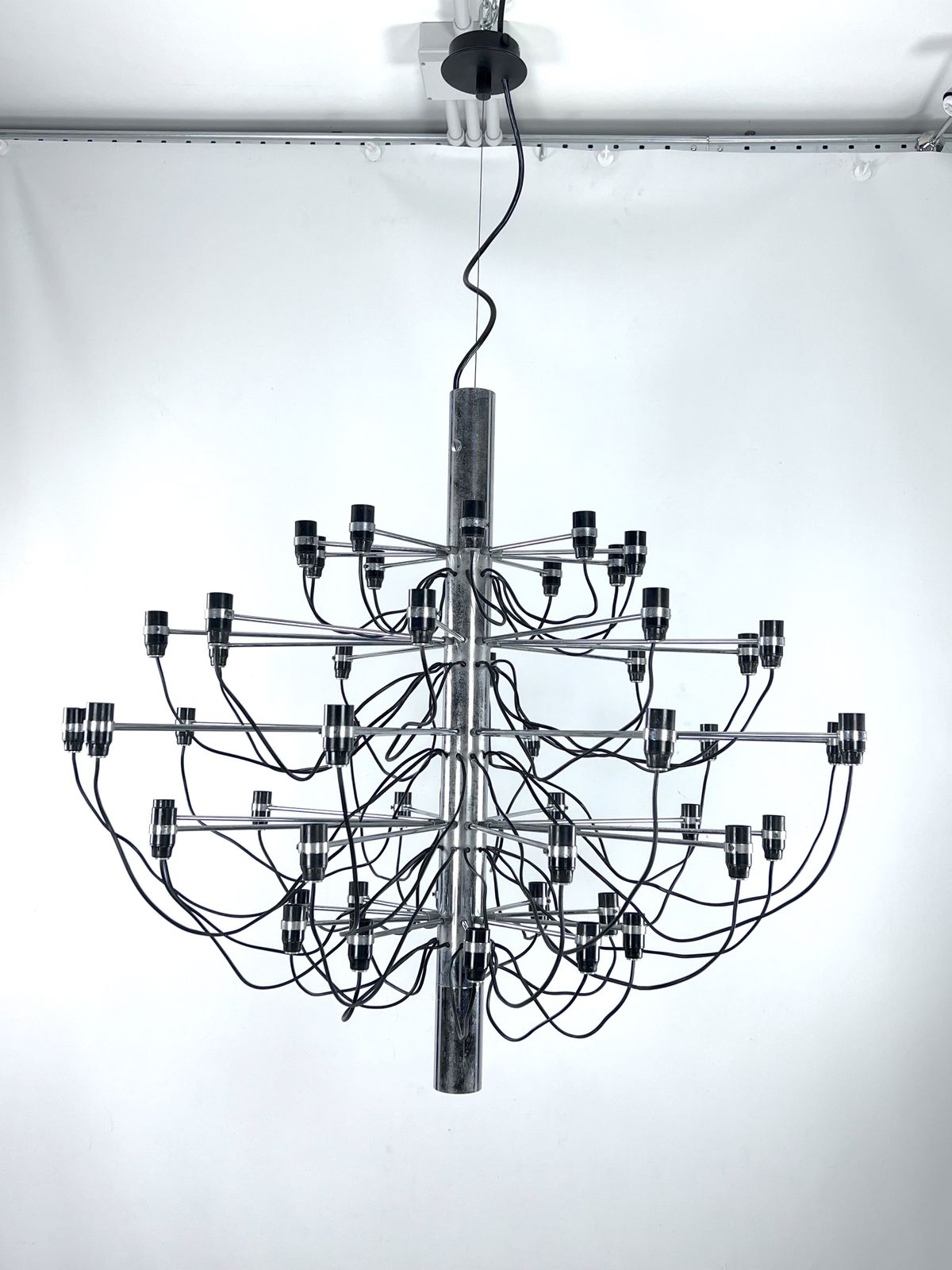 Rare Early Serie Of Midcentury Arteluce Chandelier, Model 2097/50. Italy 1958. photo furniture