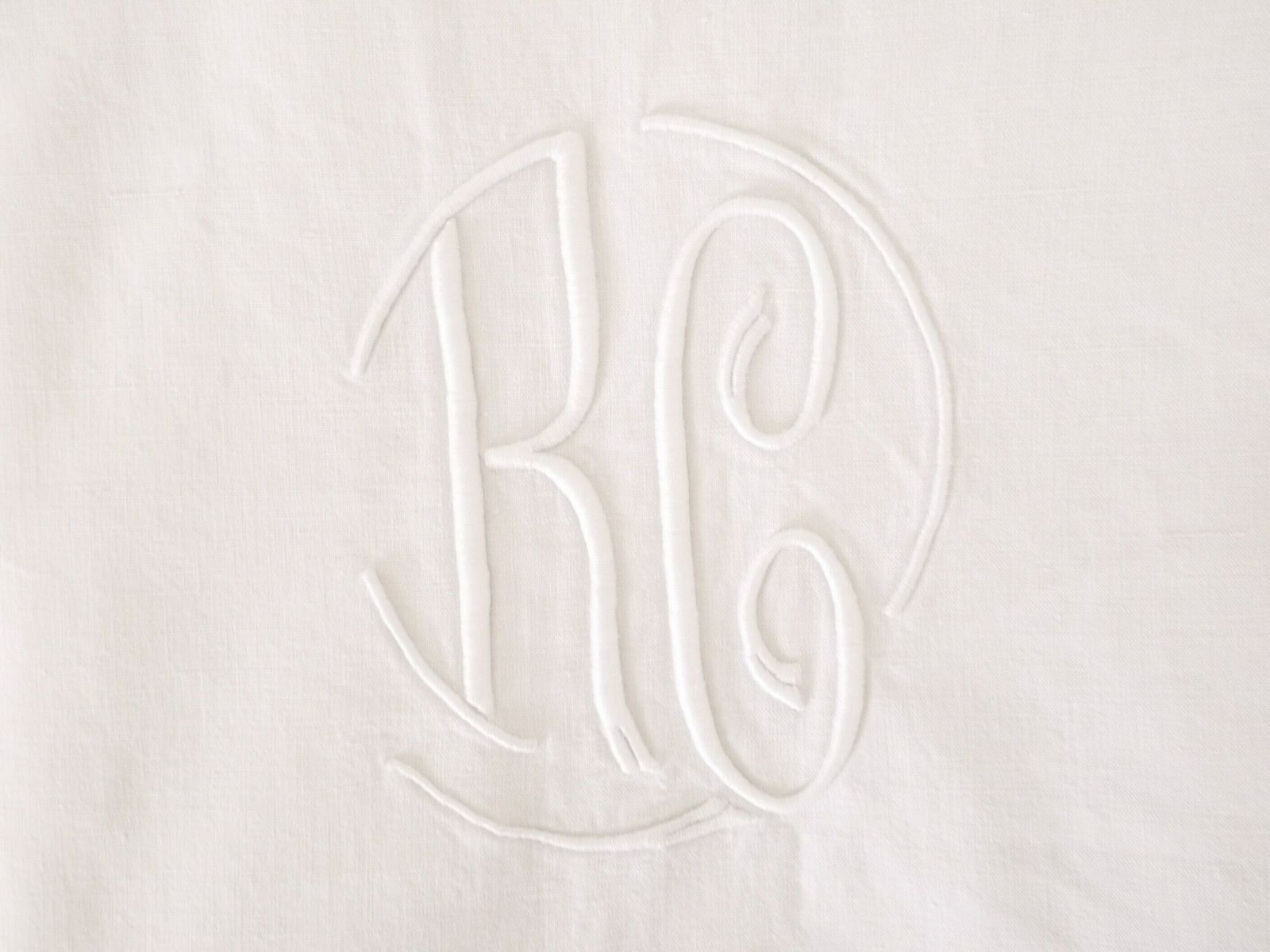French Linen Sheet Antique Linen, Oval Monogrammed "Rc" Queen Size Excellent Condition photo furniture