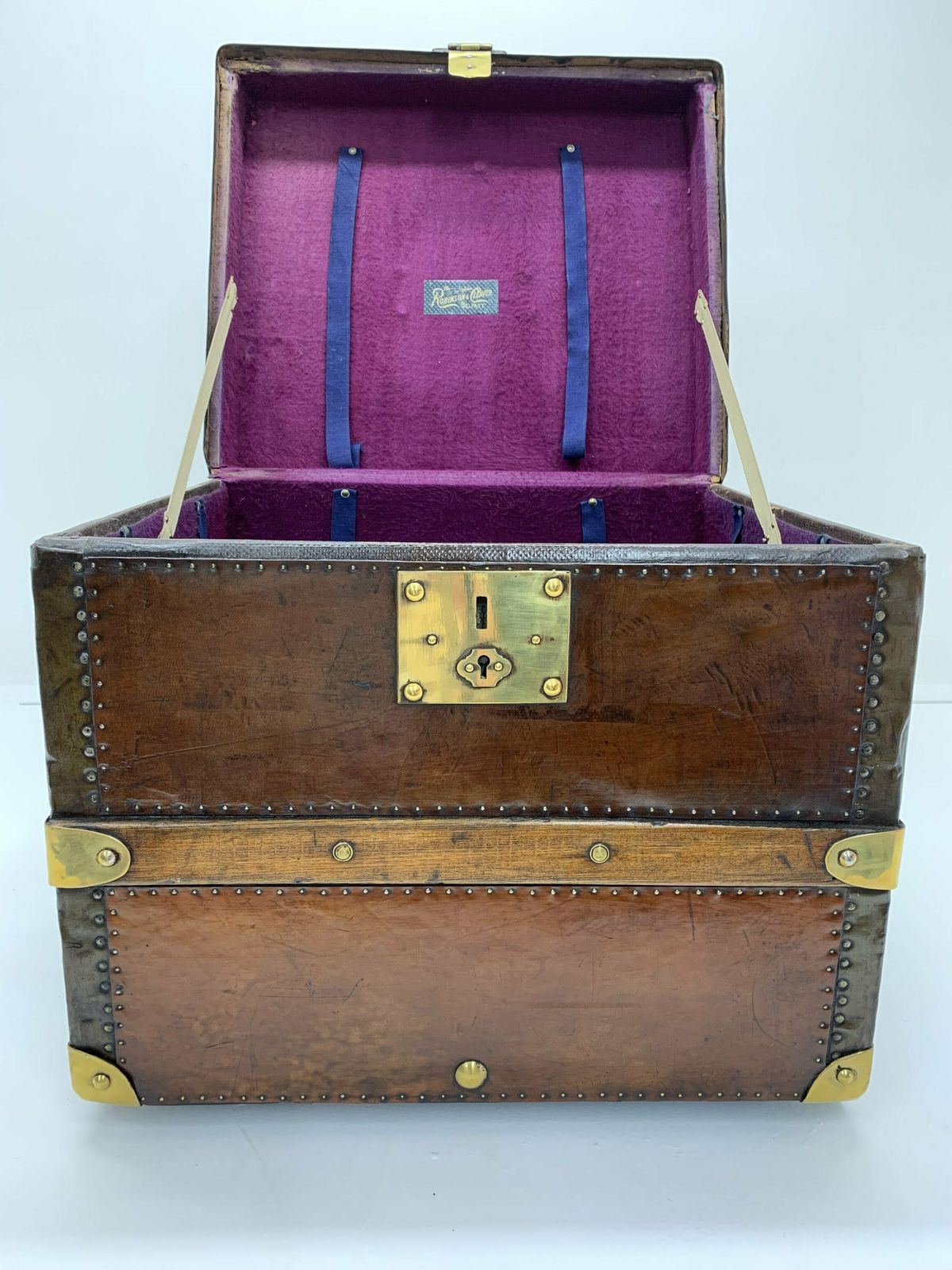 Vintage Steamer Travel Trunk Circa 1880, Superb Example , Luxuriously Relined.