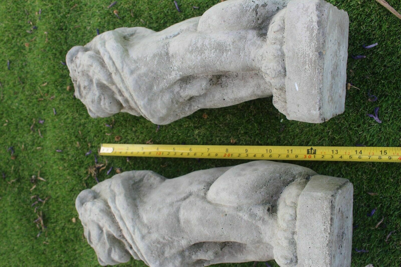 Pair Of Stone Lions Ornaments   Gardens Interio photo vintage
