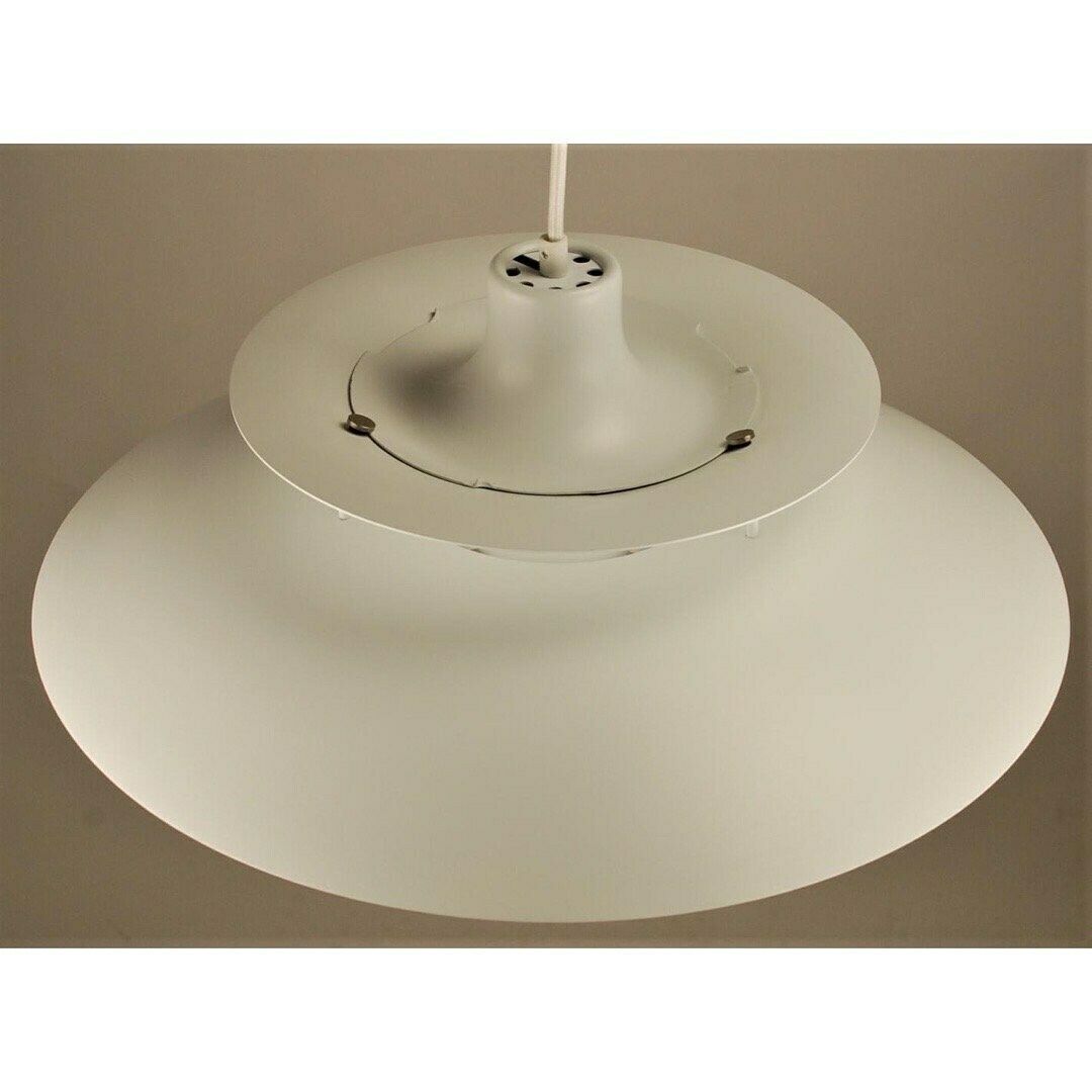 All White Vintage Louis Poulsen Ph5 Pendant Lamp | Restored 1970s Light photo Lighting