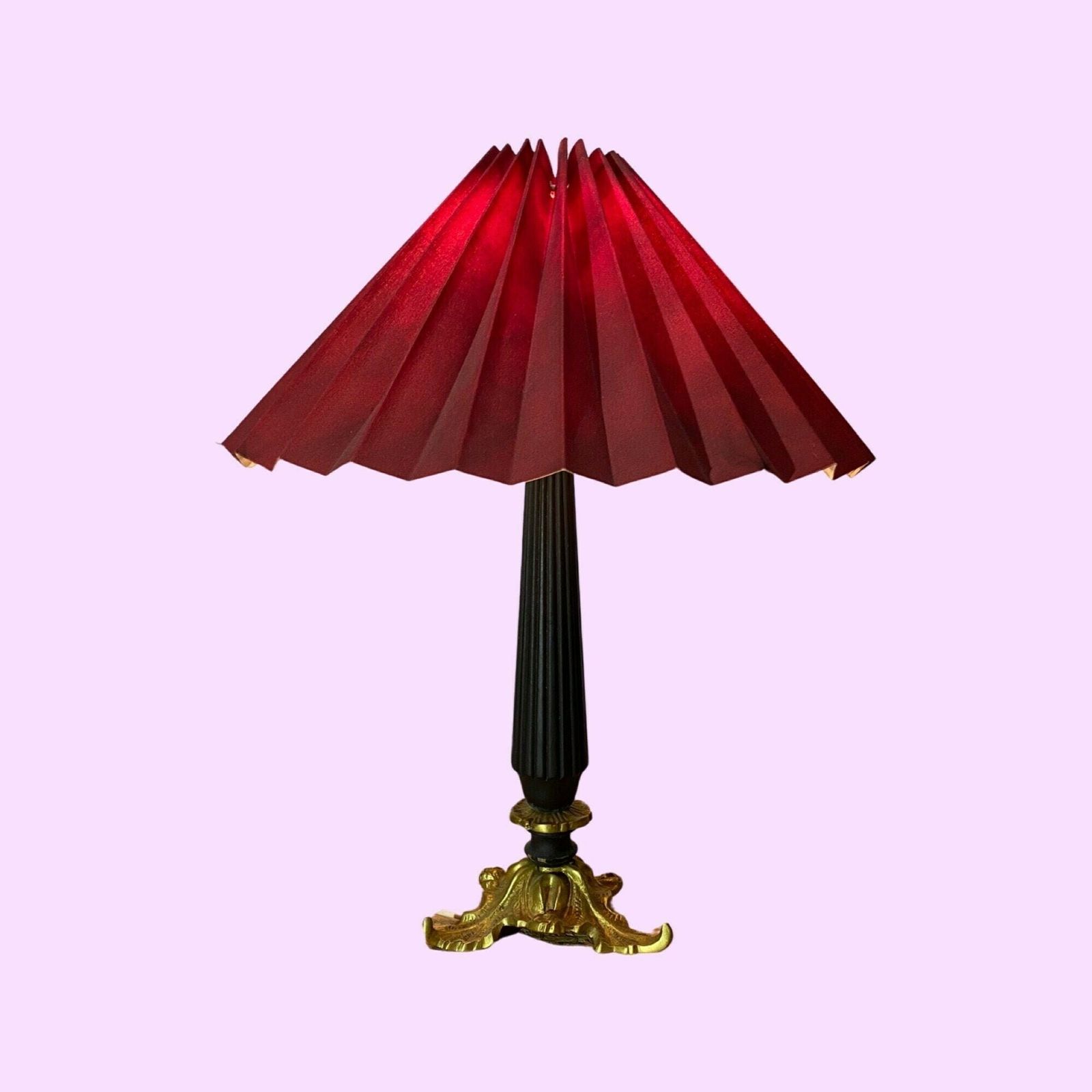 Vintage Brass Leaves Lamp With Black Base And Red Shade | Mid Century Brass Design Lamp | Gold Color Base With Black Wooden Center | Danish photo furniture