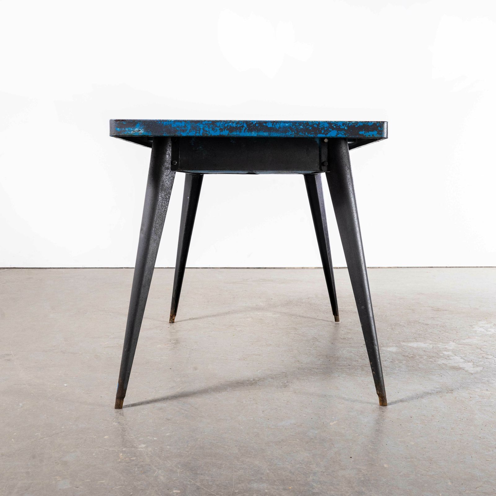 1960’s Original French T55 Tolix Rectangular Dining Table – 120cm (Model 1296 ) photo Garden Furniture