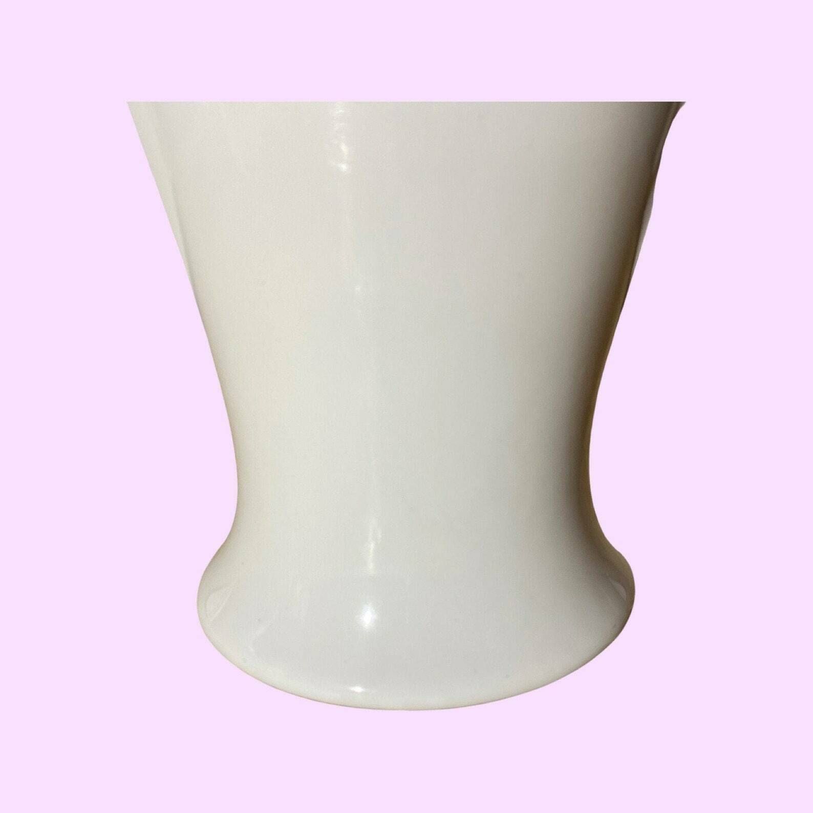 White Retro Danish Desk Light | Scandinavian Table Lamp From The Mid Century Made In Denmark | White Ceramic Pottery Lighting E14 Socket photo furniture