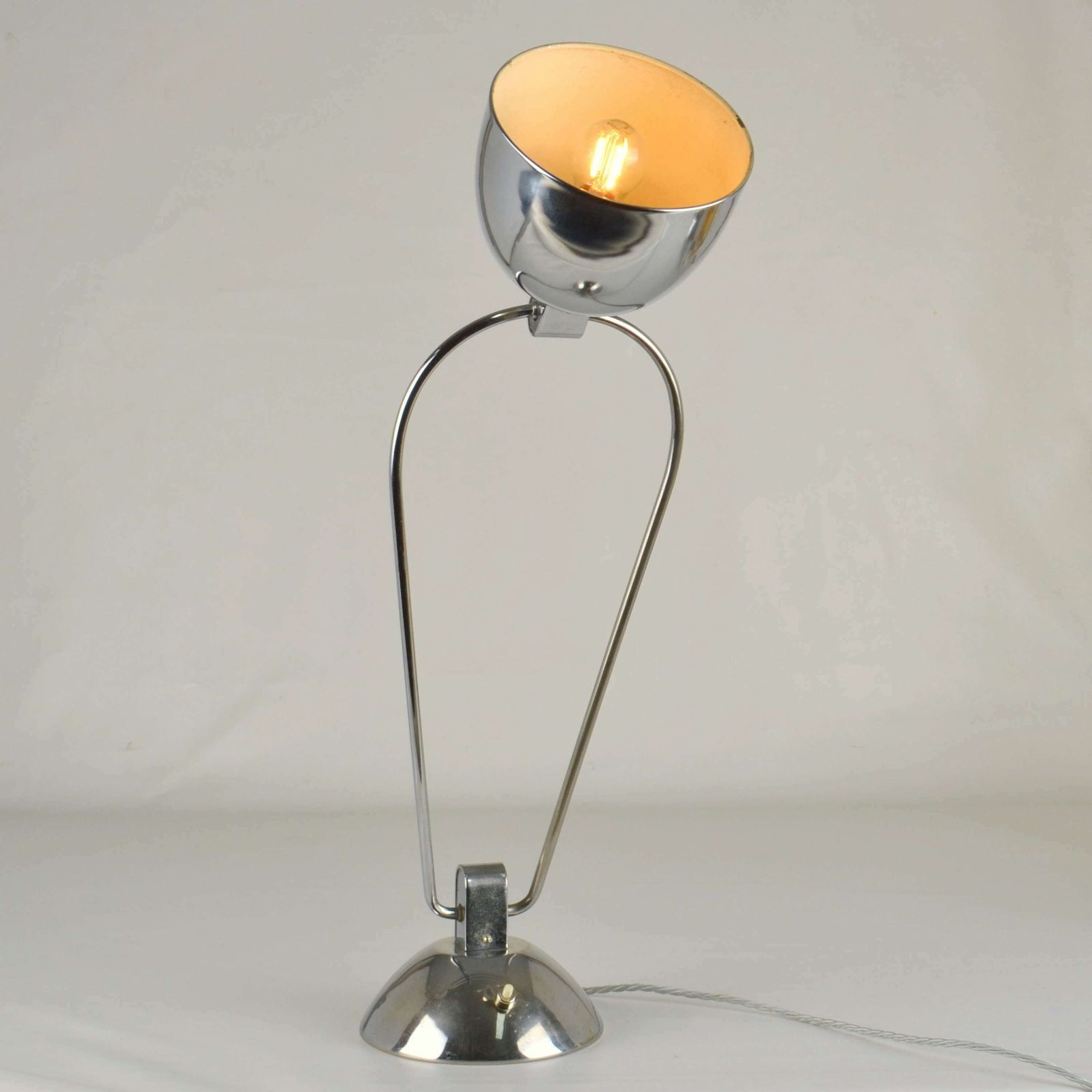 photo furniture Modernist Desk Lamp Jumo Designed By Yves Jujeau And André Mounique